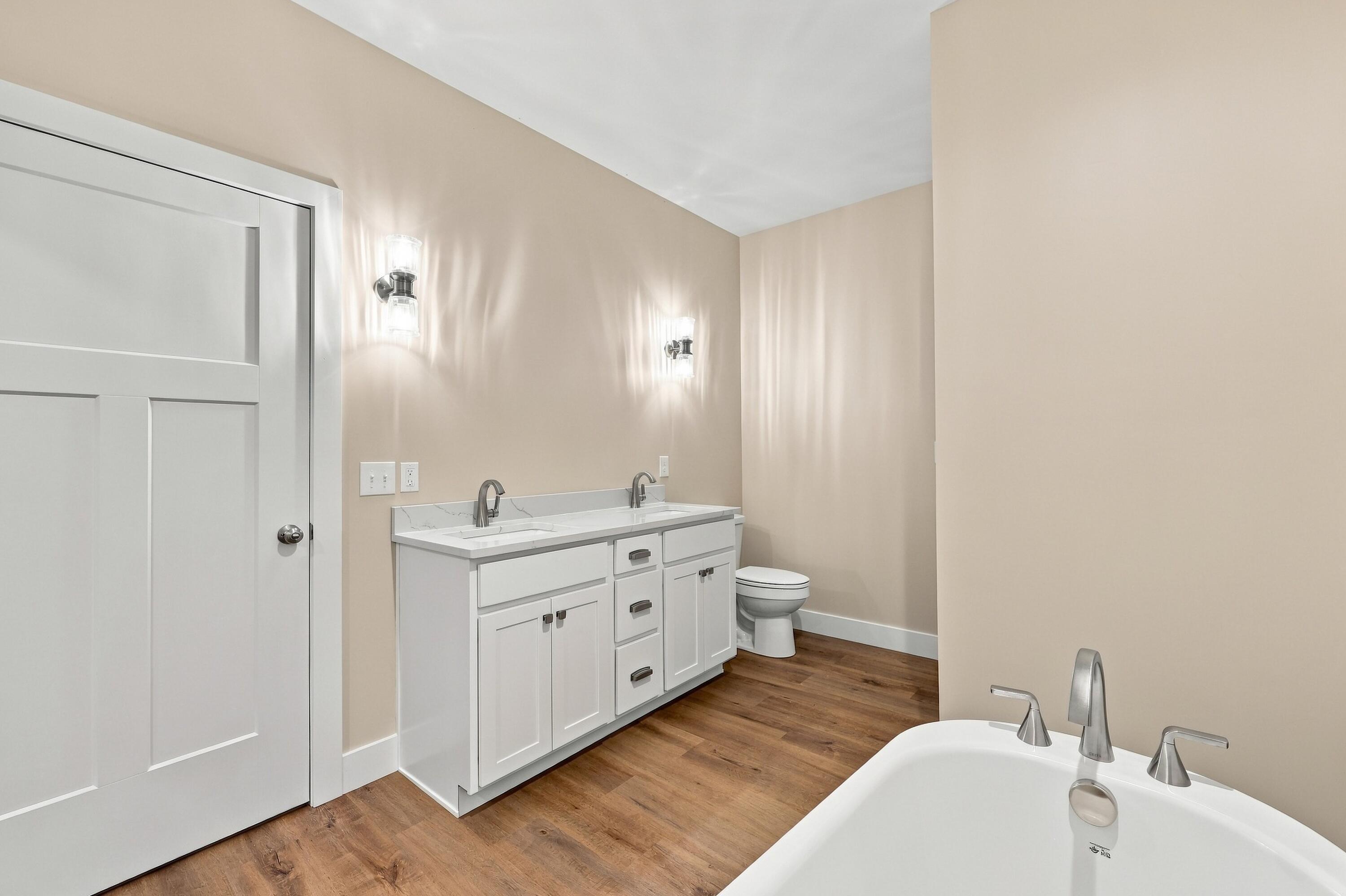 261 Elm Loop Property Photo 40