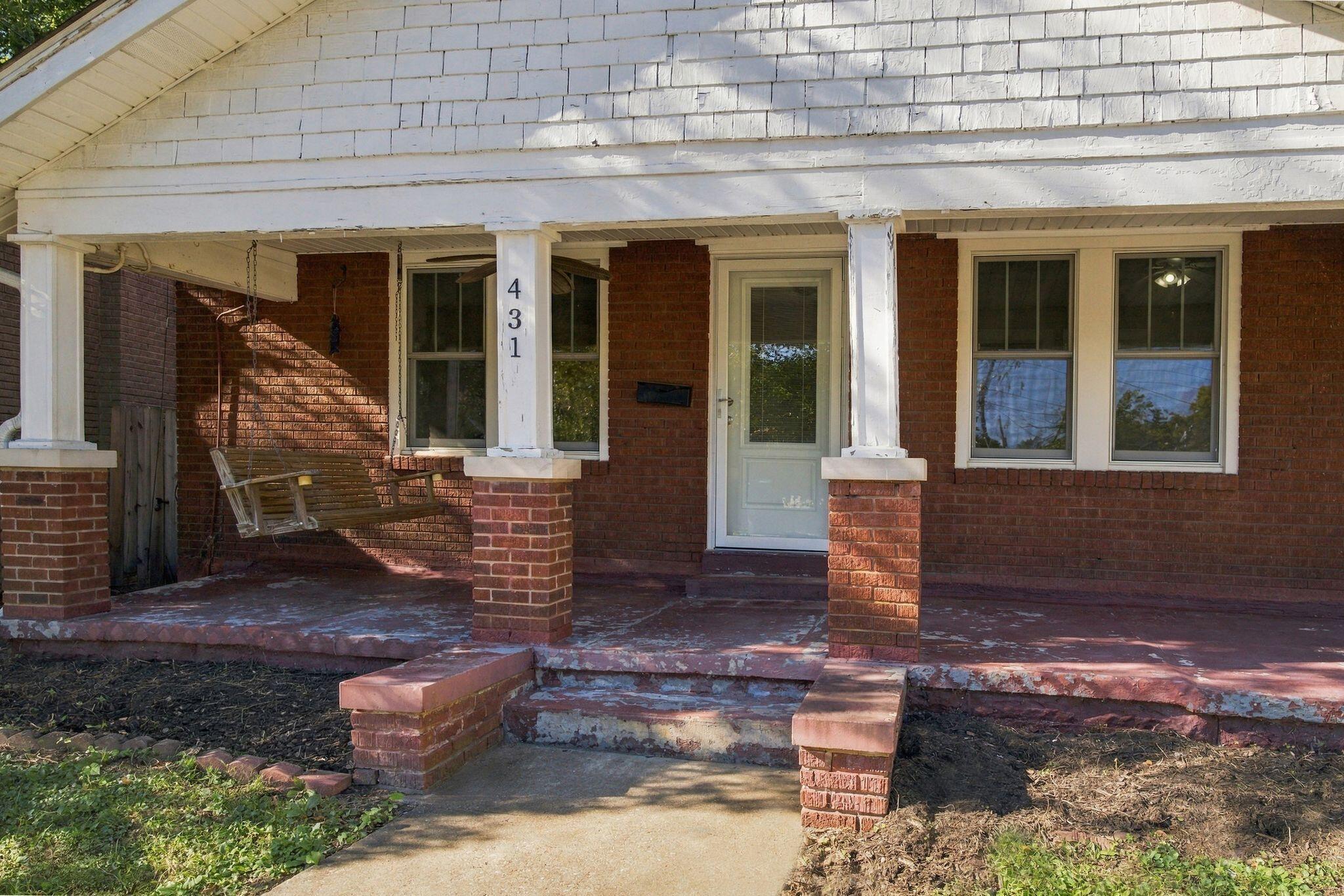 431 Kentucky Court Property Photo 4