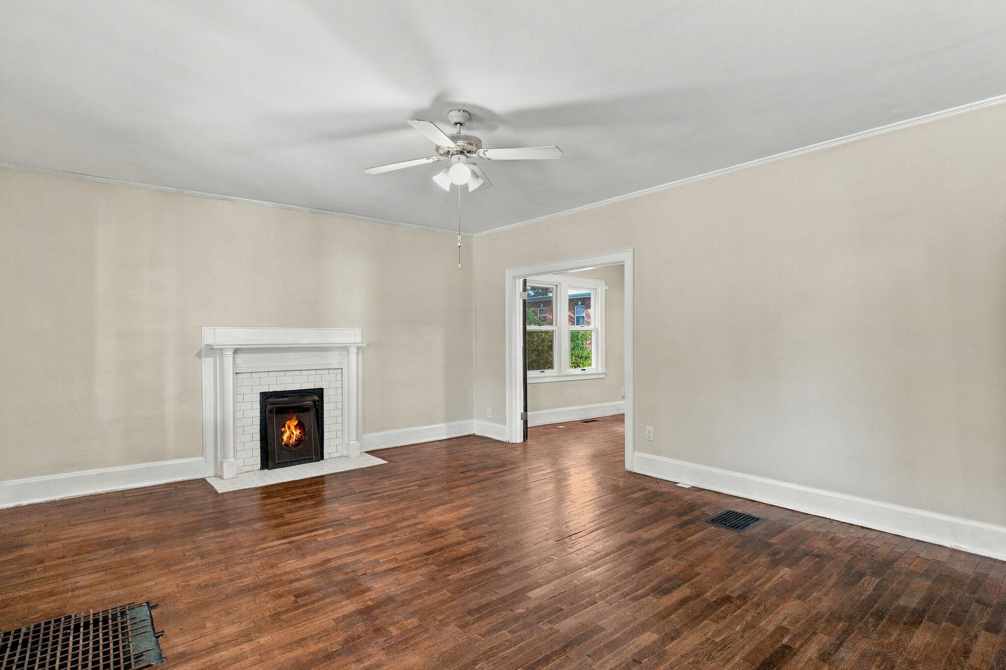 431 Kentucky Court Property Photo 5