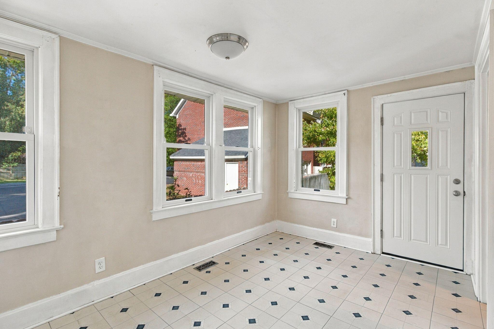 431 Kentucky Court Property Photo 17