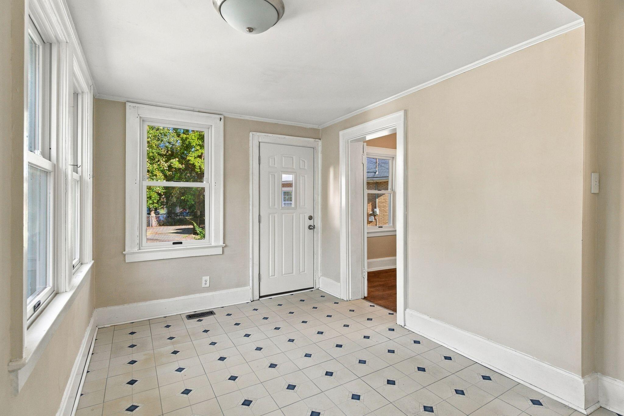 431 Kentucky Court Property Photo 18