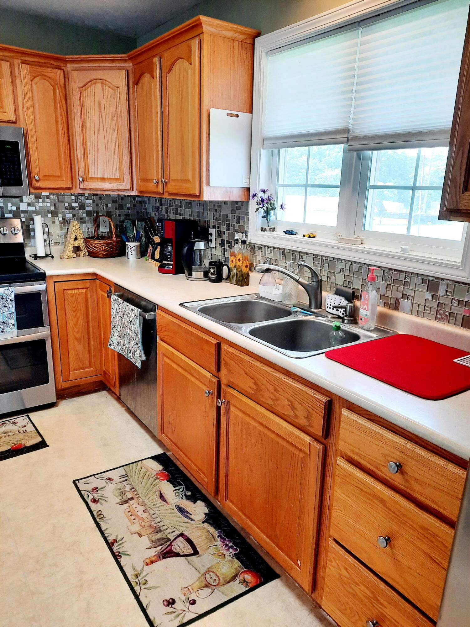 717 Claw Court Property Photo 7