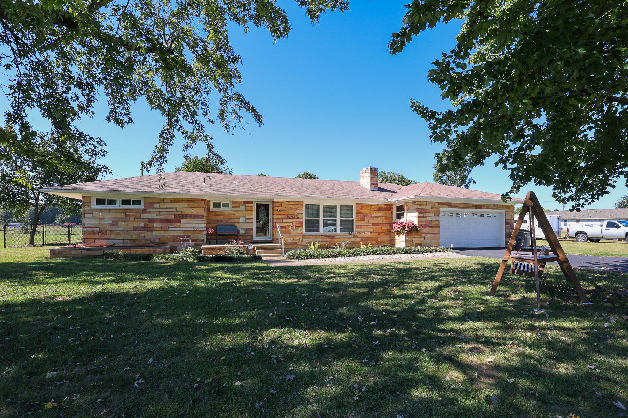 2145 Husband Road Property Photo 3