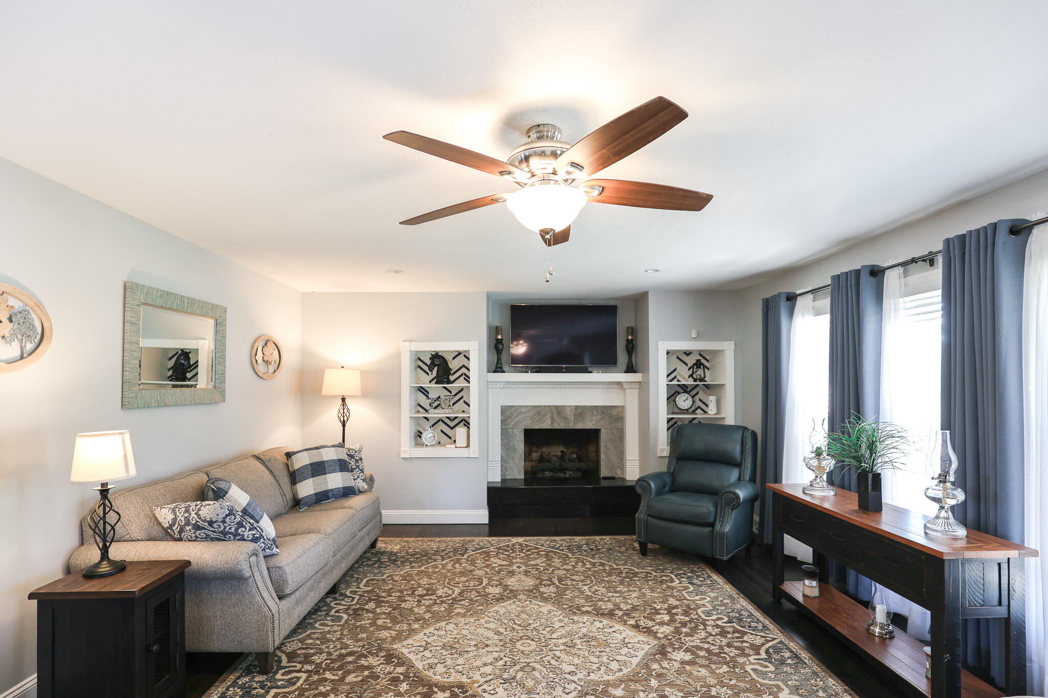 2145 Husband Road Property Photo 8
