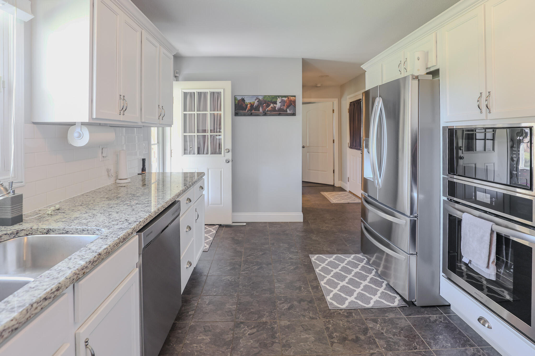 2145 Husband Road Property Photo 14