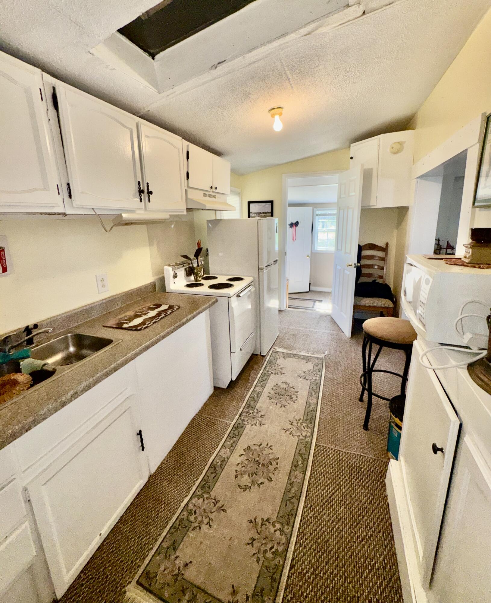 221 Hughley Lane Property Photo 18