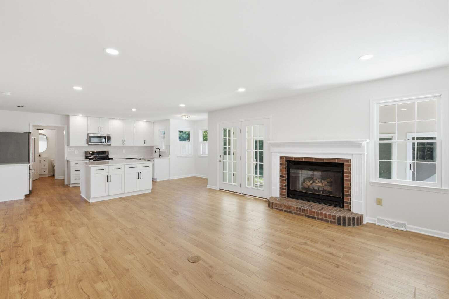 115 S Hill Road Property Photo 2