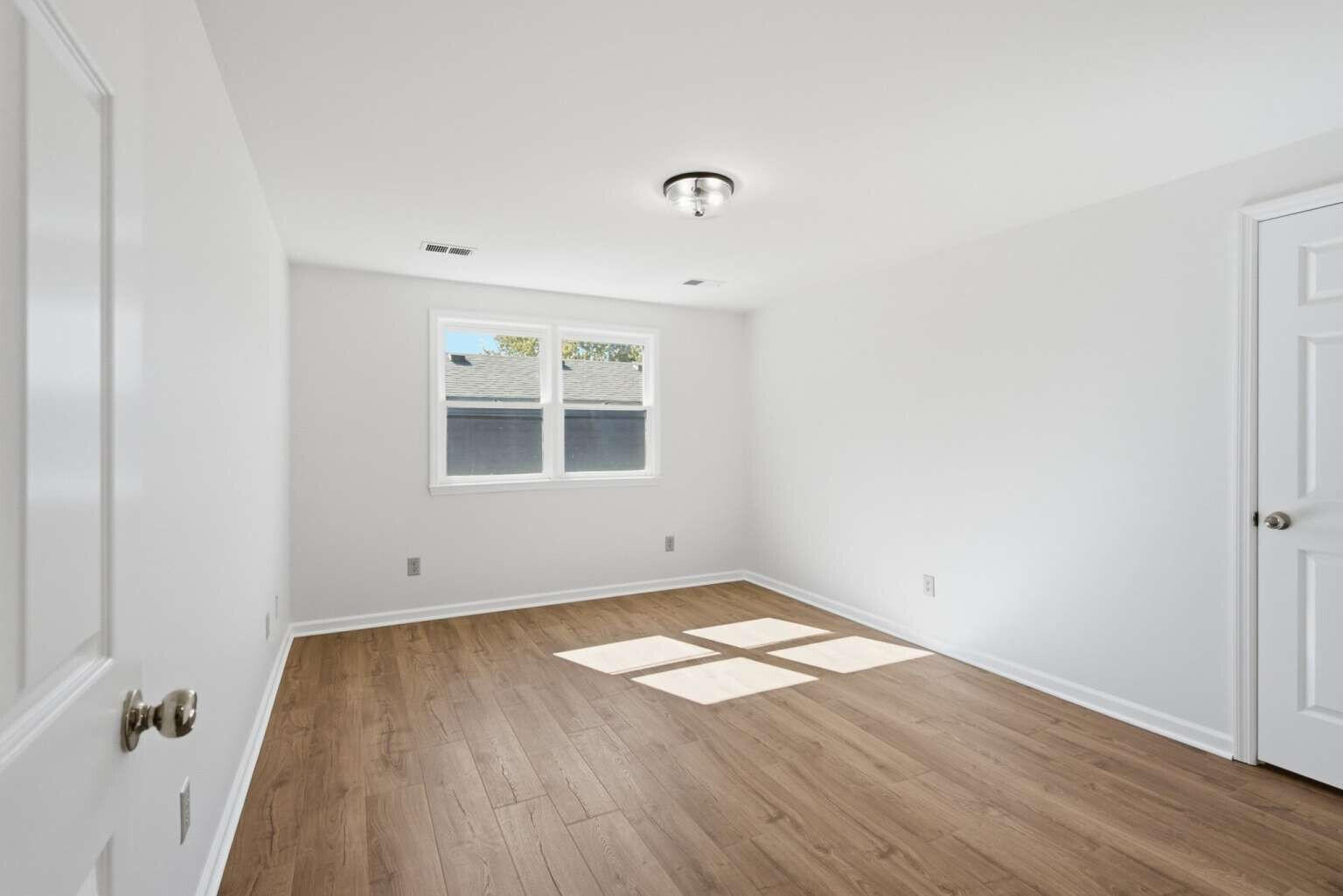 115 S Hill Road Property Photo 32