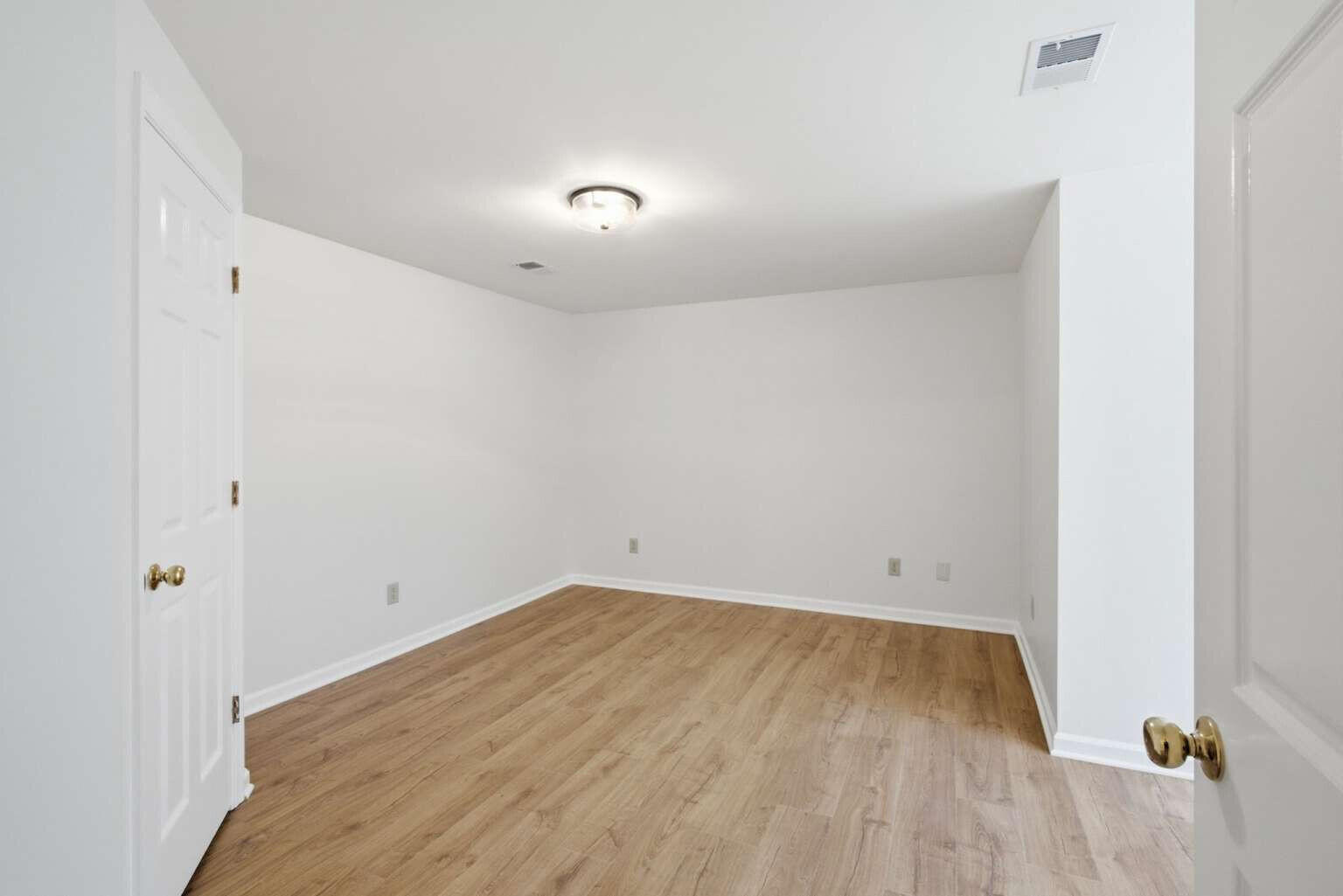 115 S Hill Road Property Photo 33