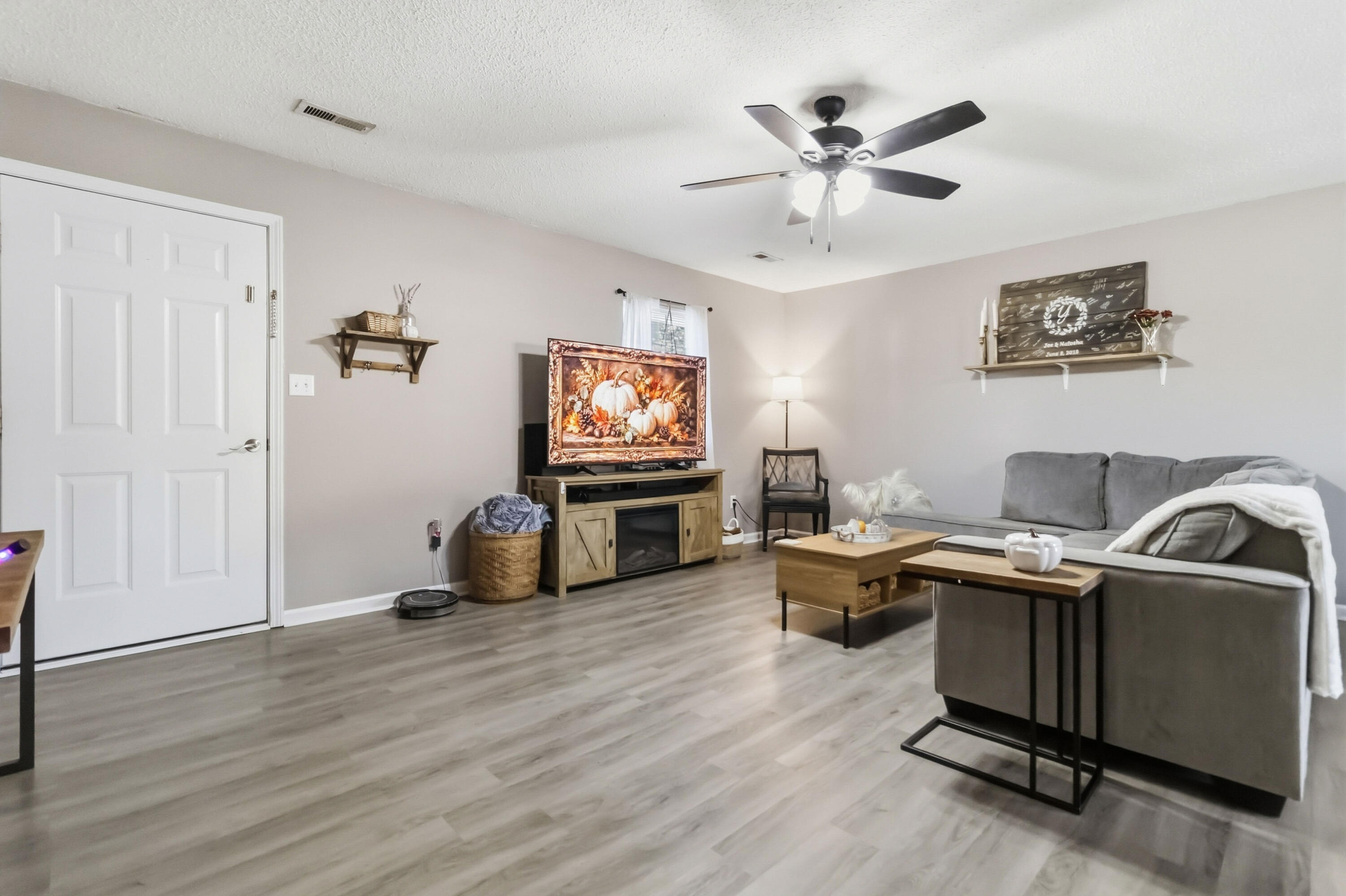 127 Woodland Trail Property Photo 5