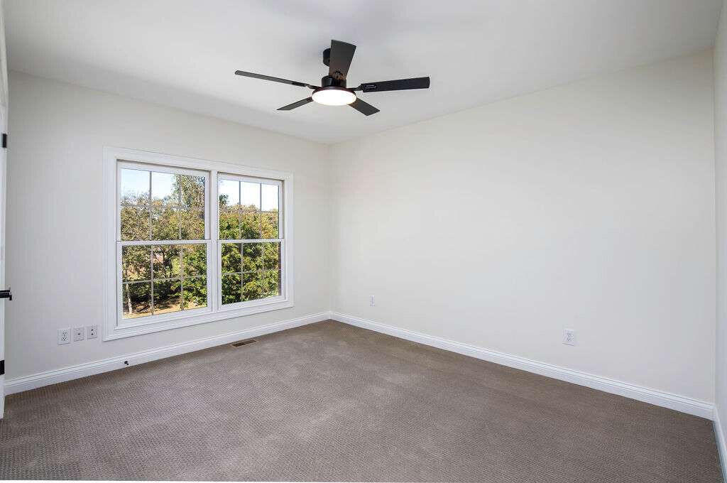 908 Country Oaks Drive Property Photo 17