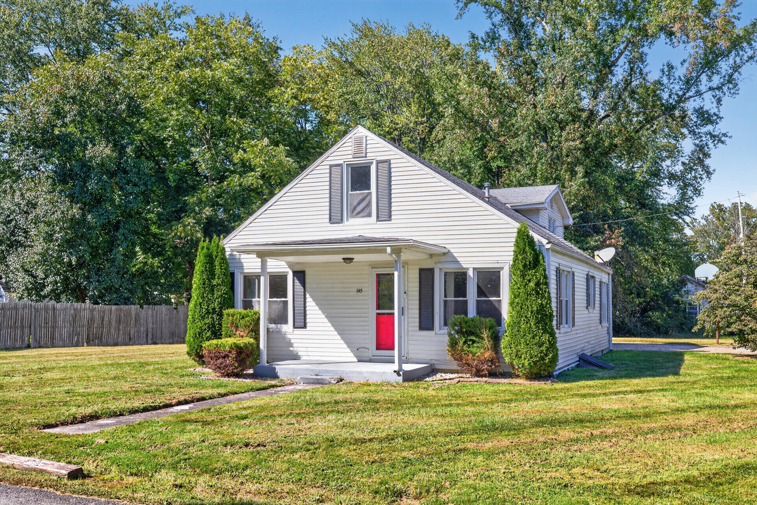 145 Halls Road Property Photo 2