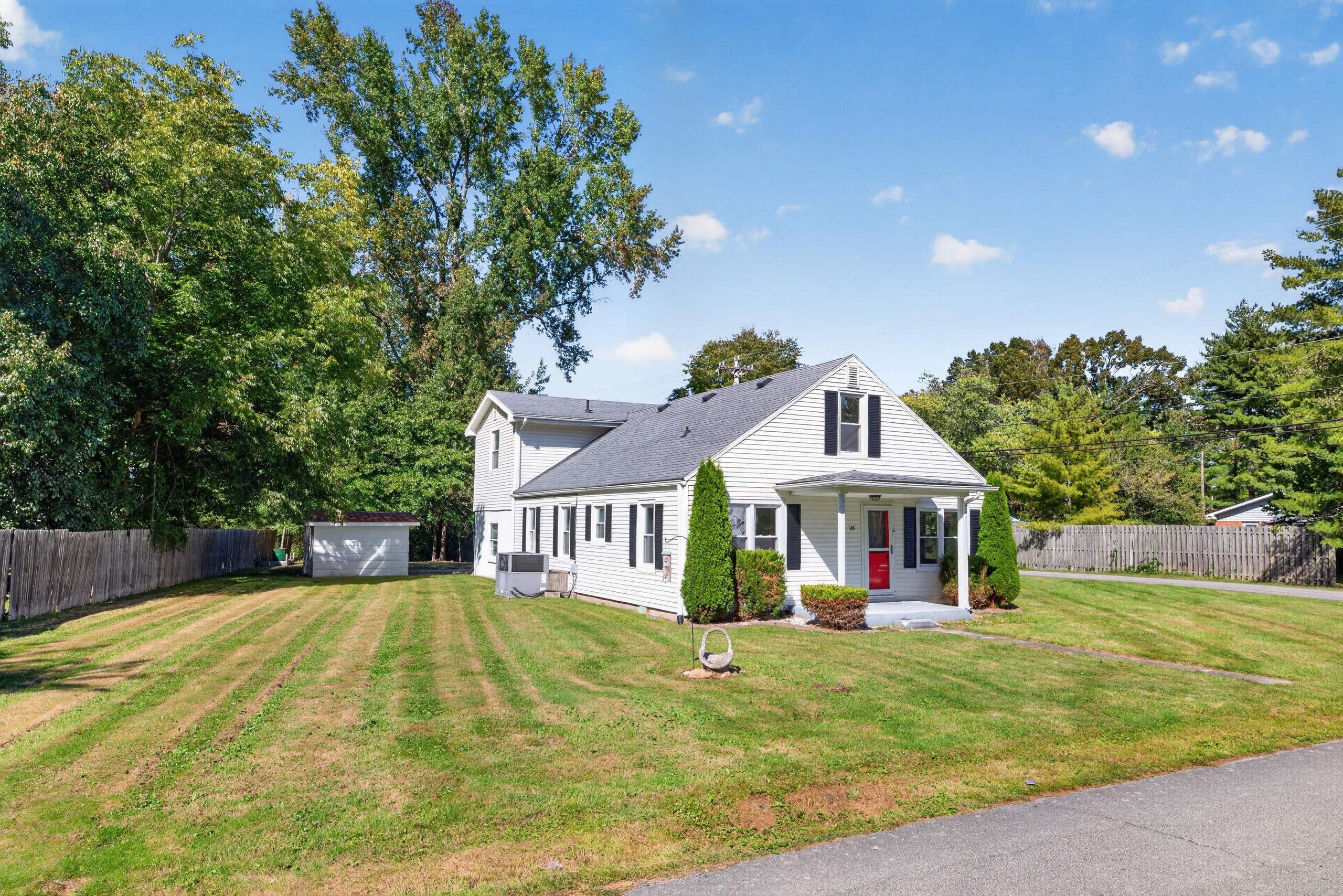 145 Halls Road Property Photo 3
