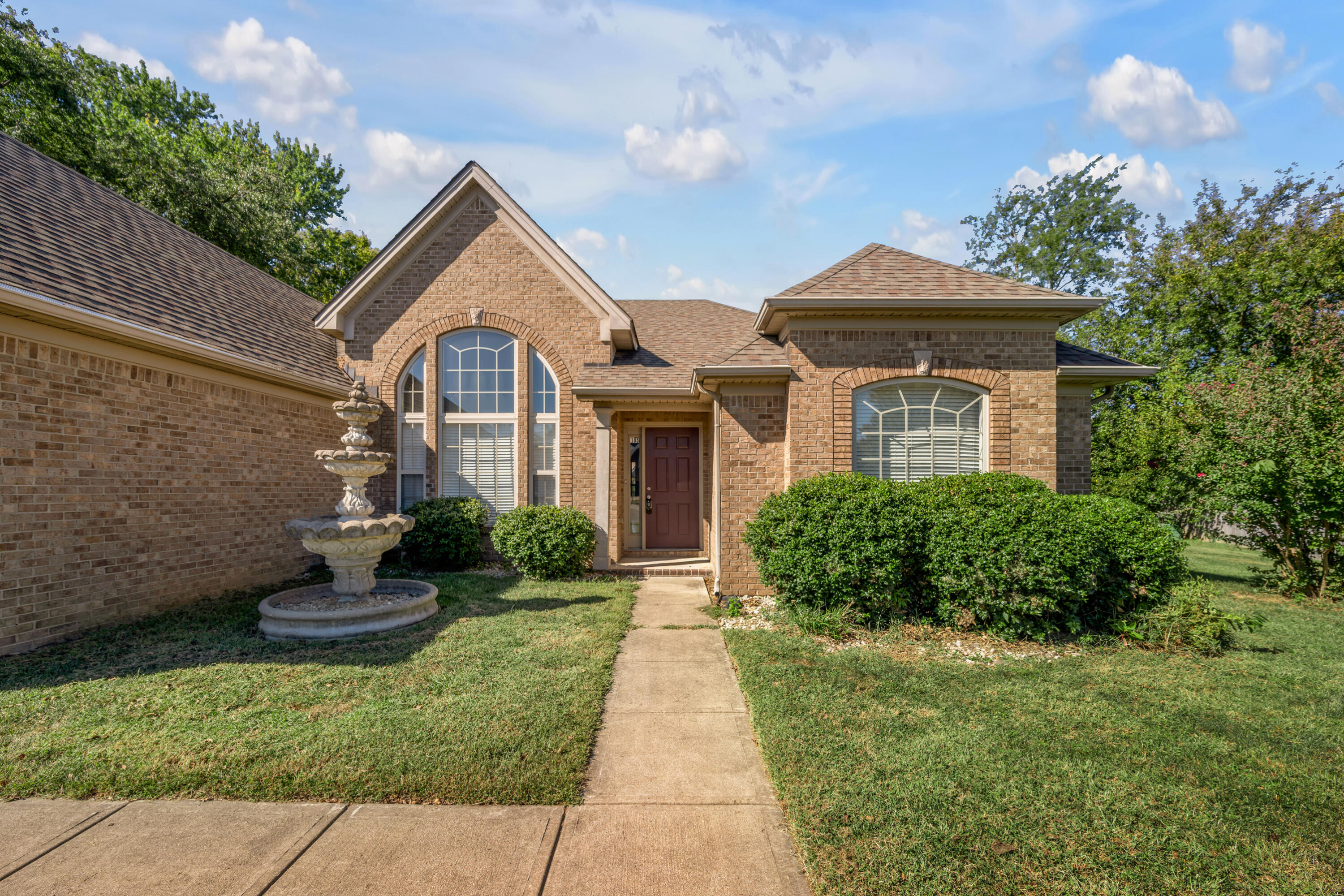 105 Stamping Court Property Photo 2