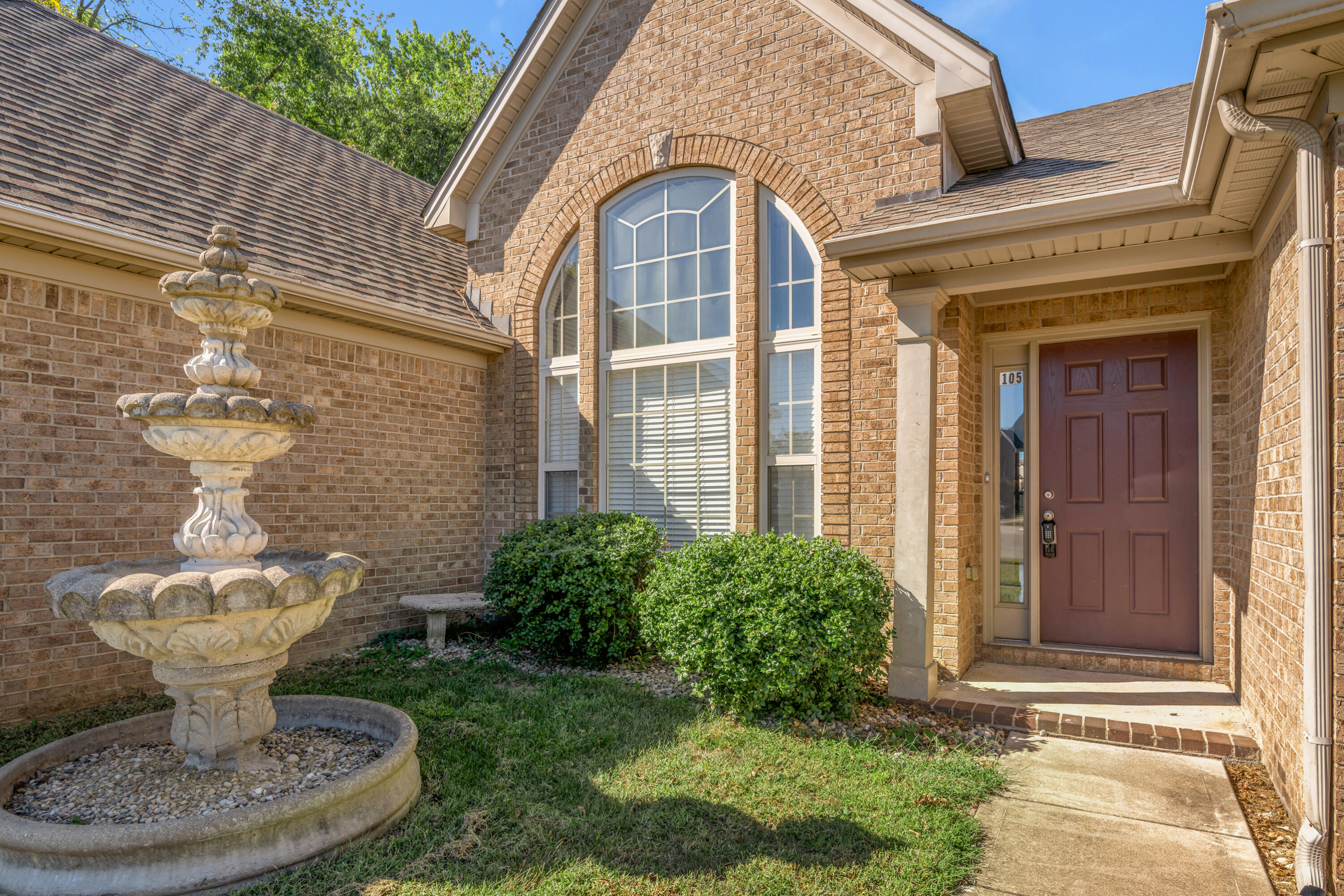 105 Stamping Court Property Photo 3
