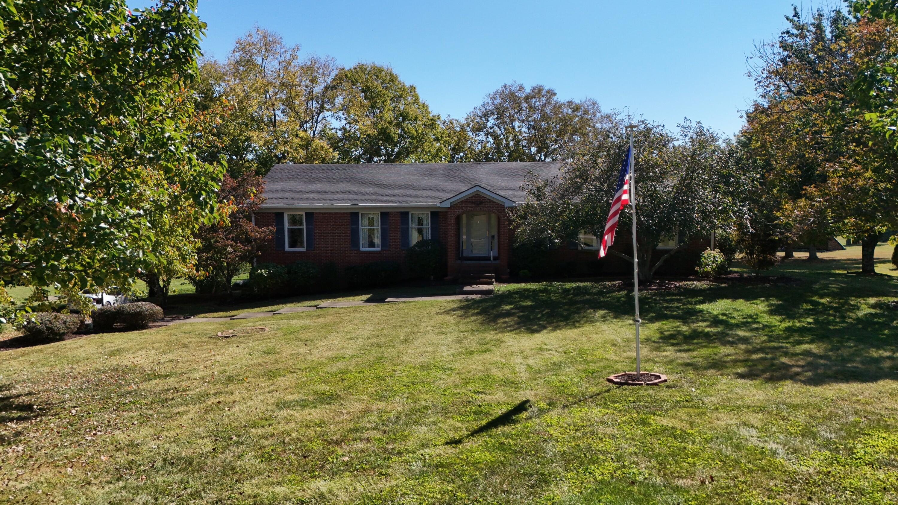 136 Lake Country Road Property Photo 1