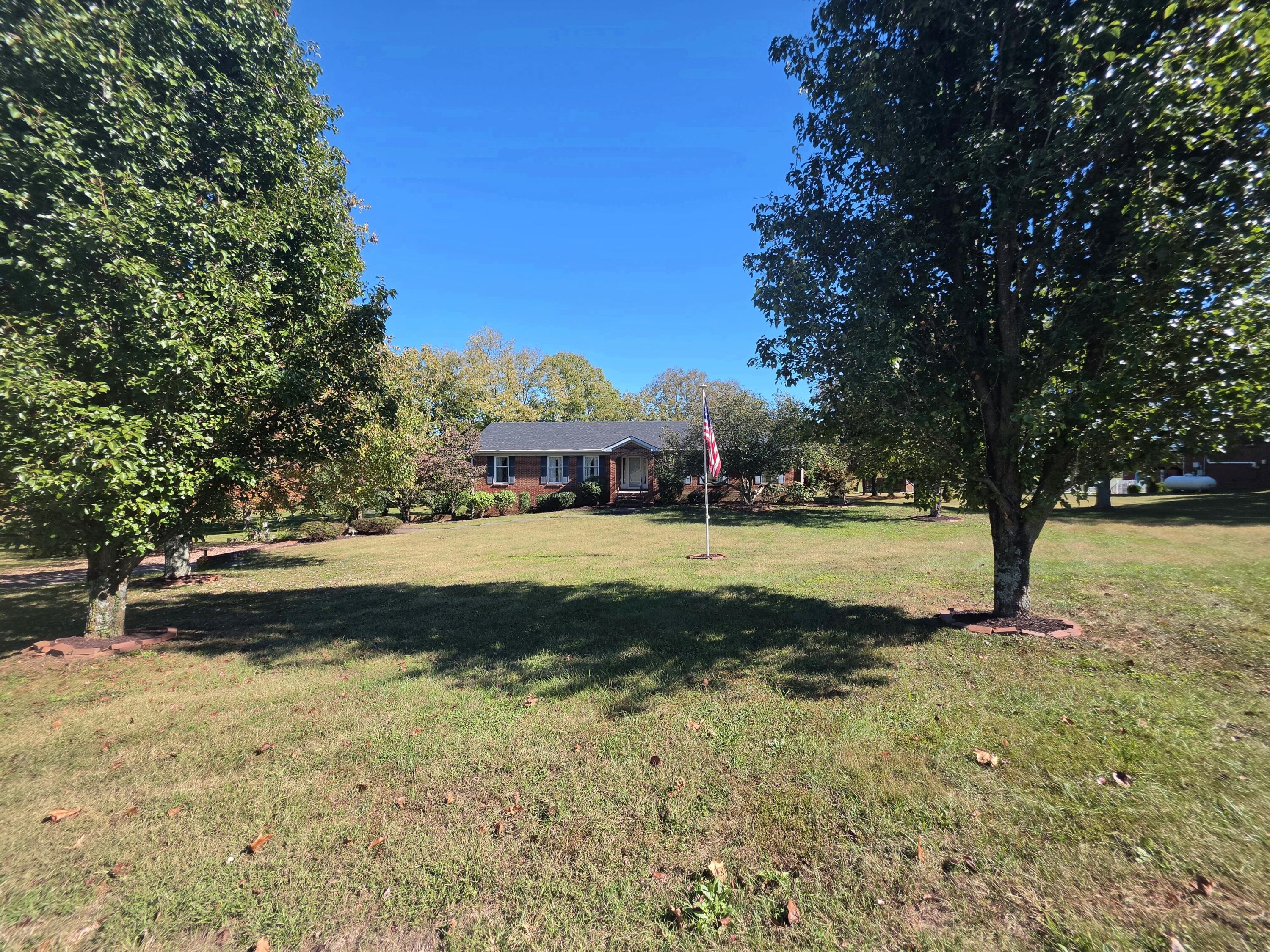 136 Lake Country Road Property Photo 2
