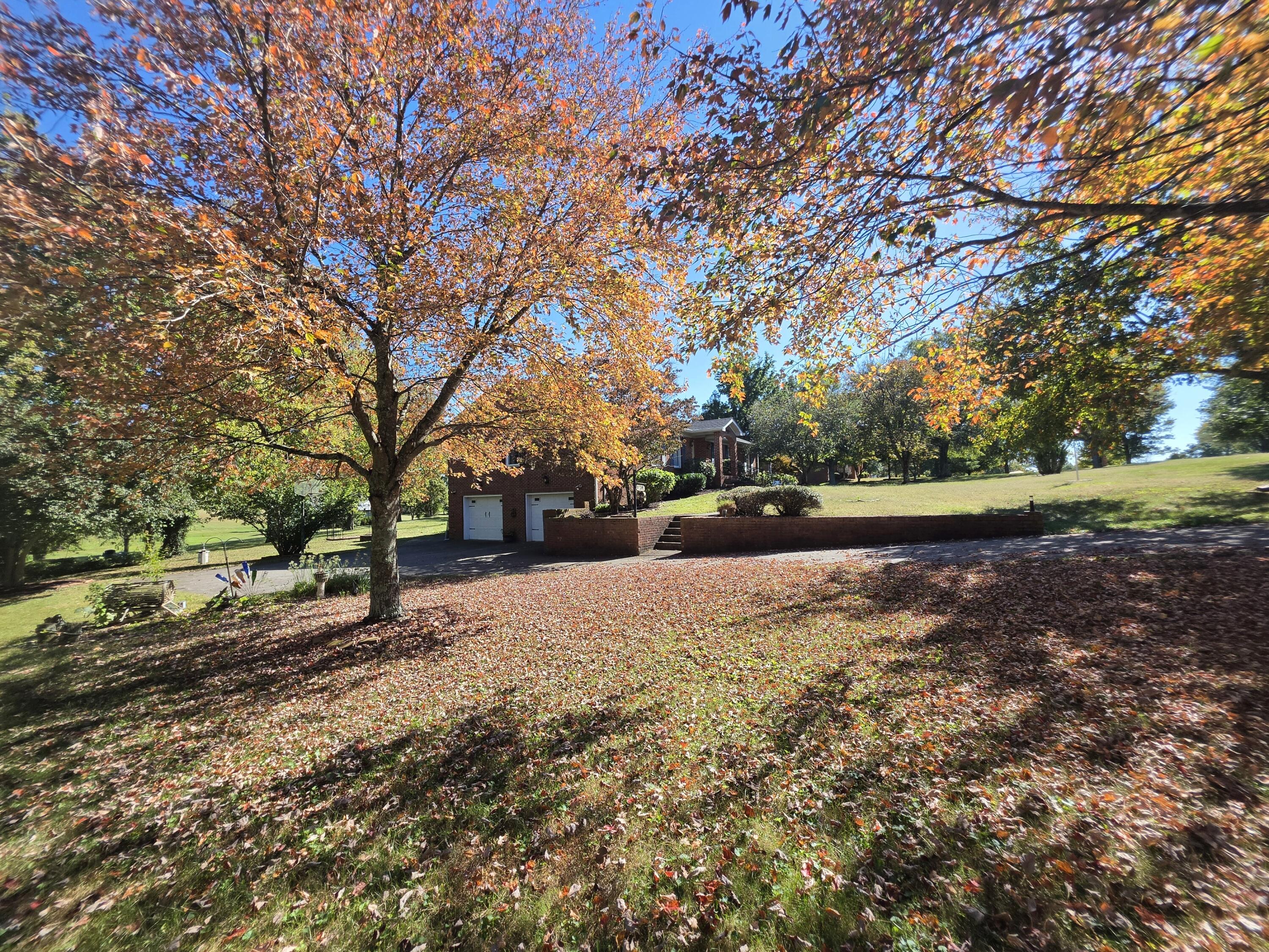 136 Lake Country Road Property Photo 6