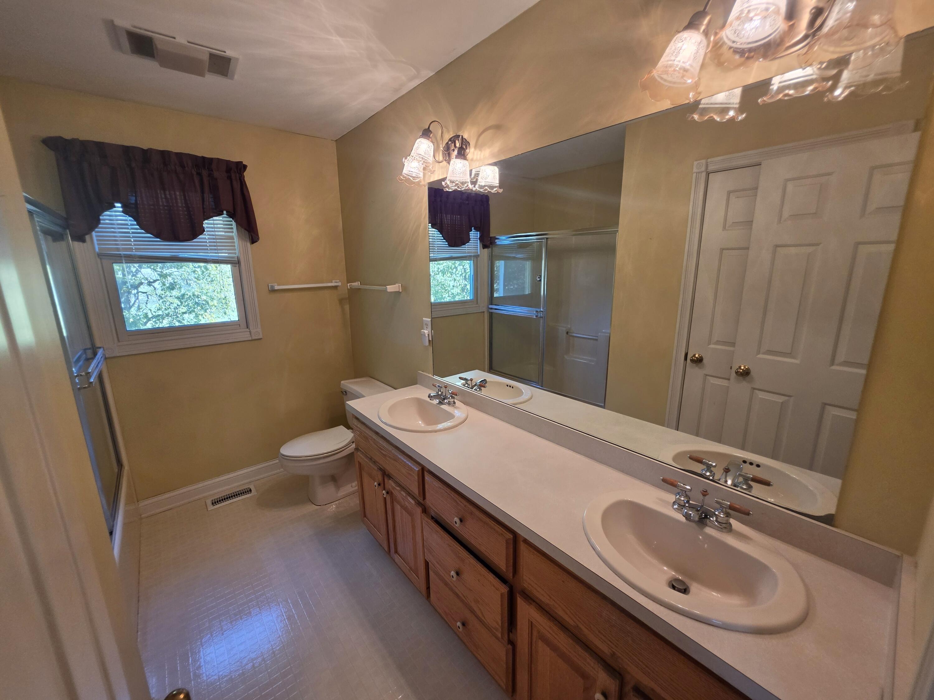136 Lake Country Road Property Photo 44