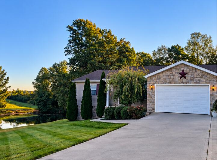 97 Hickory Ridge Drive Property Photo 1