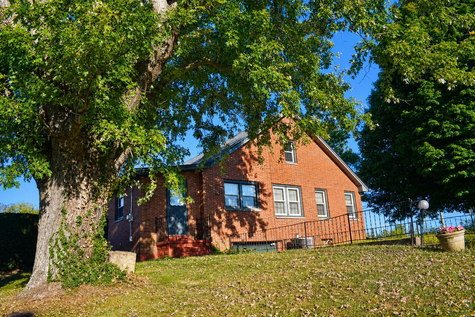 9930 Mount Sterling Road Property Photo 4