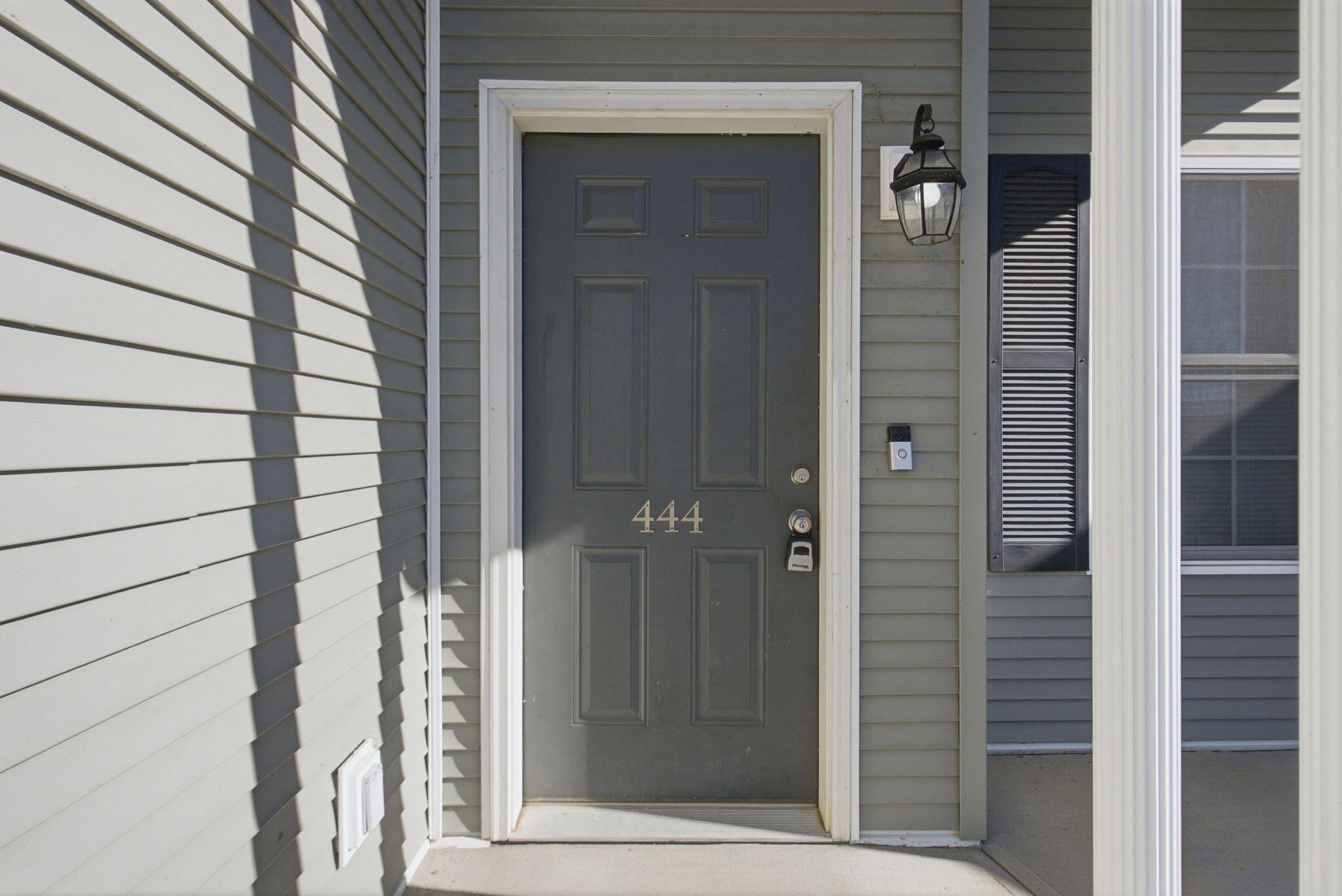 444 Wellington Way Property Photo 2