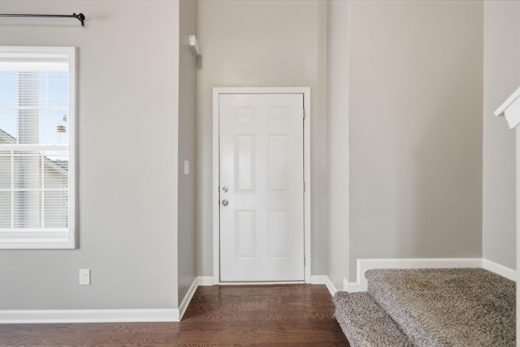 444 Wellington Way Property Photo 4
