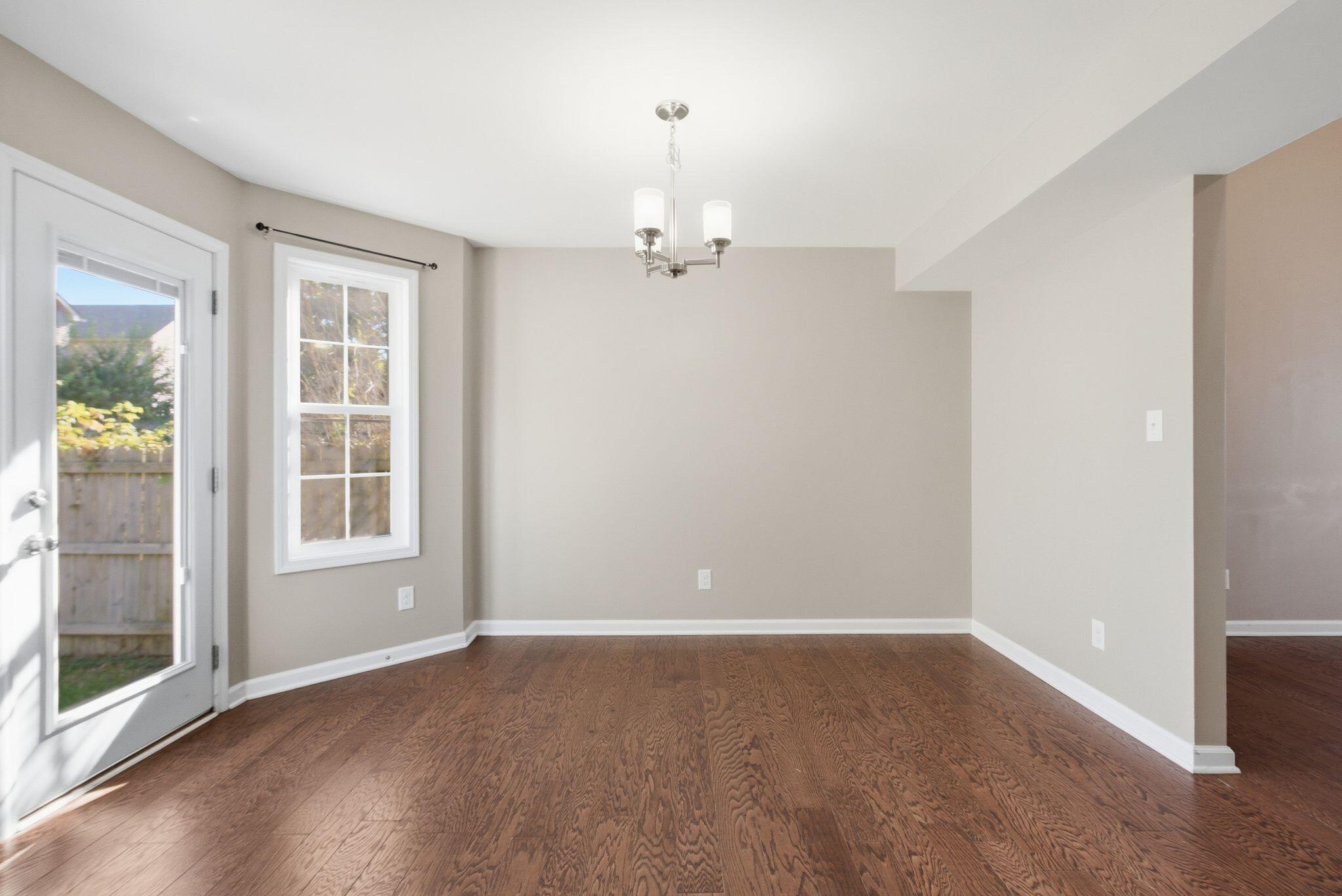 444 Wellington Way Property Photo 9