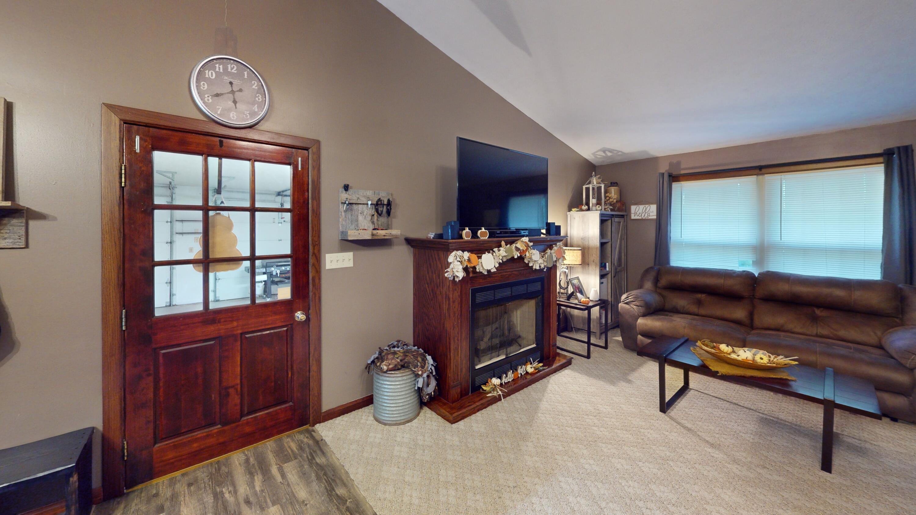 1212 S Tanyard Road Property Photo 6