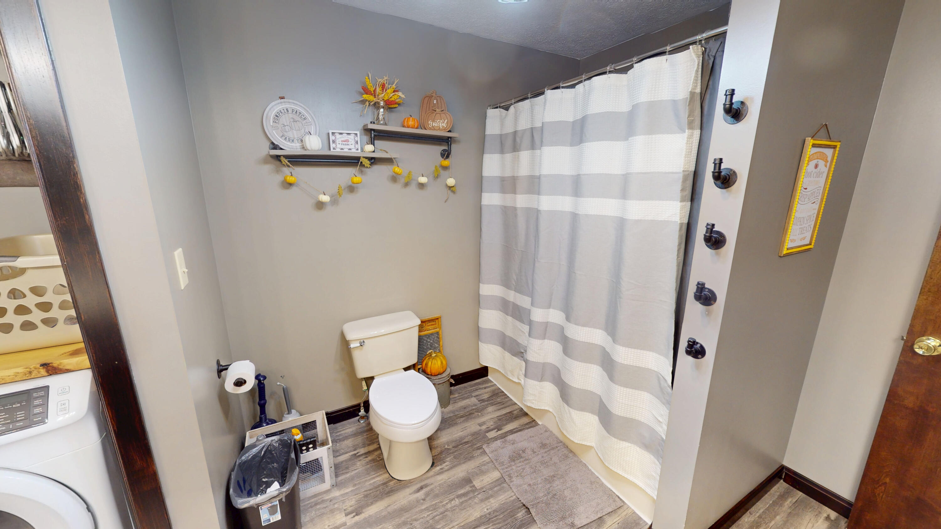 1212 S Tanyard Road Property Photo 16