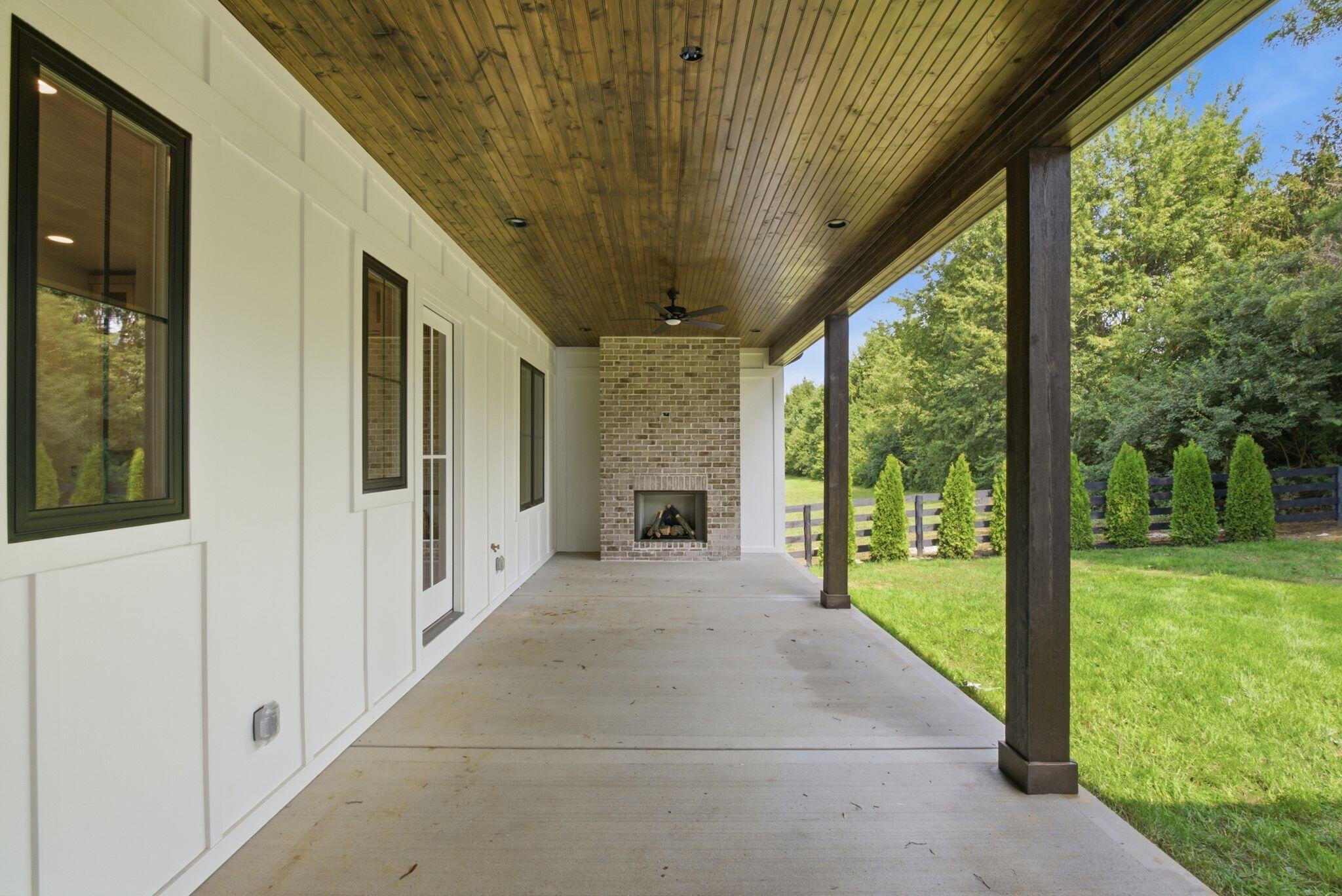 112 Pintail Court Property Photo 8