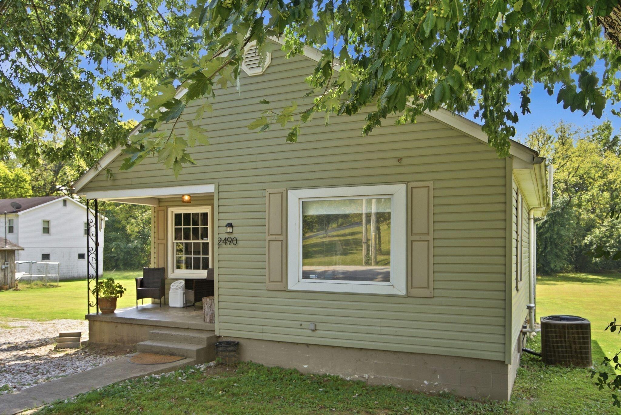 2490 Battlefield Memorial Highway Property Photo 3