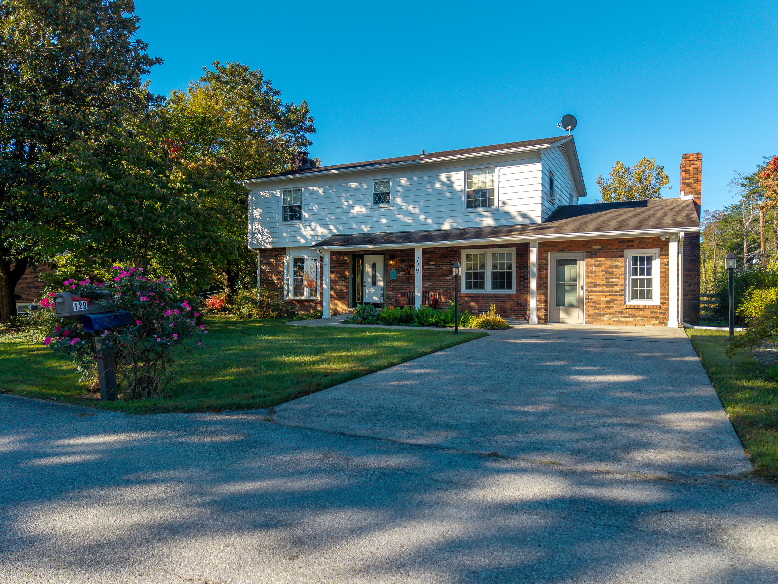 129 Circle Drive Property Photo 1