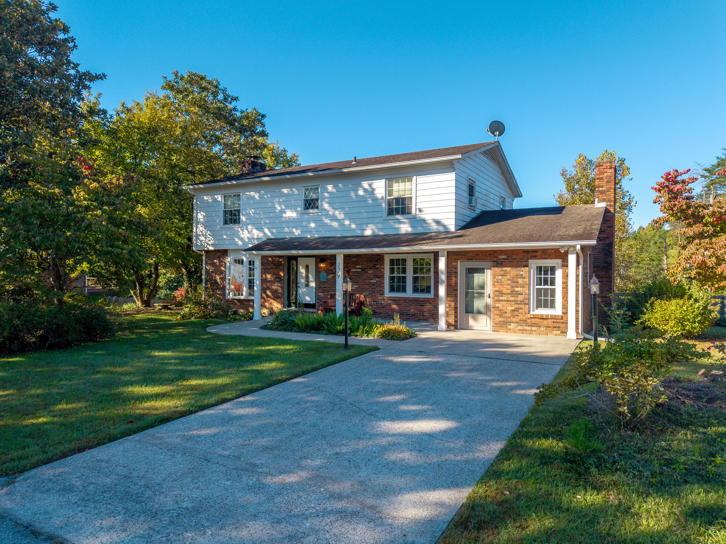 129 Circle Drive Property Photo 2