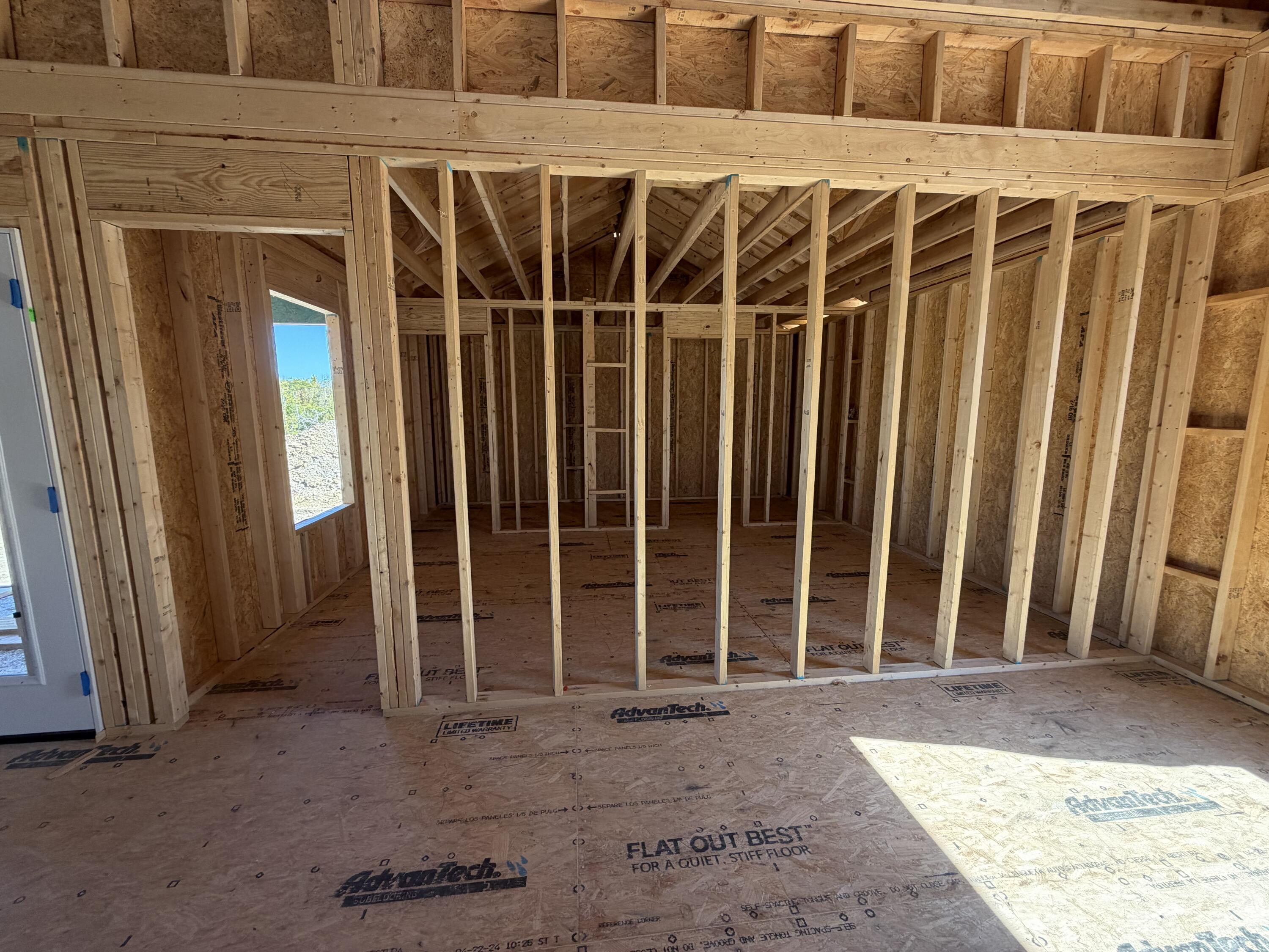 270 Stoney Creek Way Property Photo 6