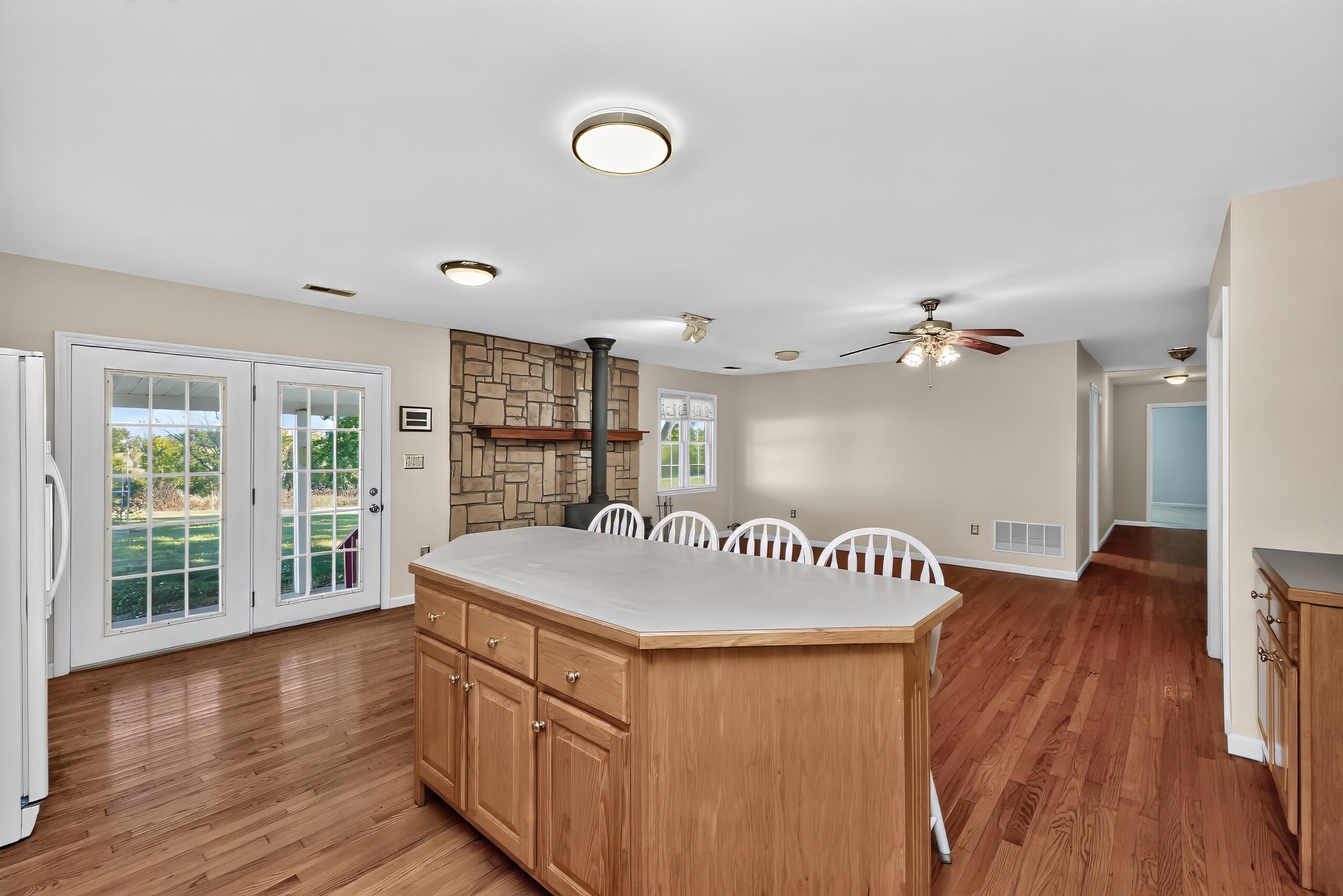 412 Carl Lay Lane Property Photo 22