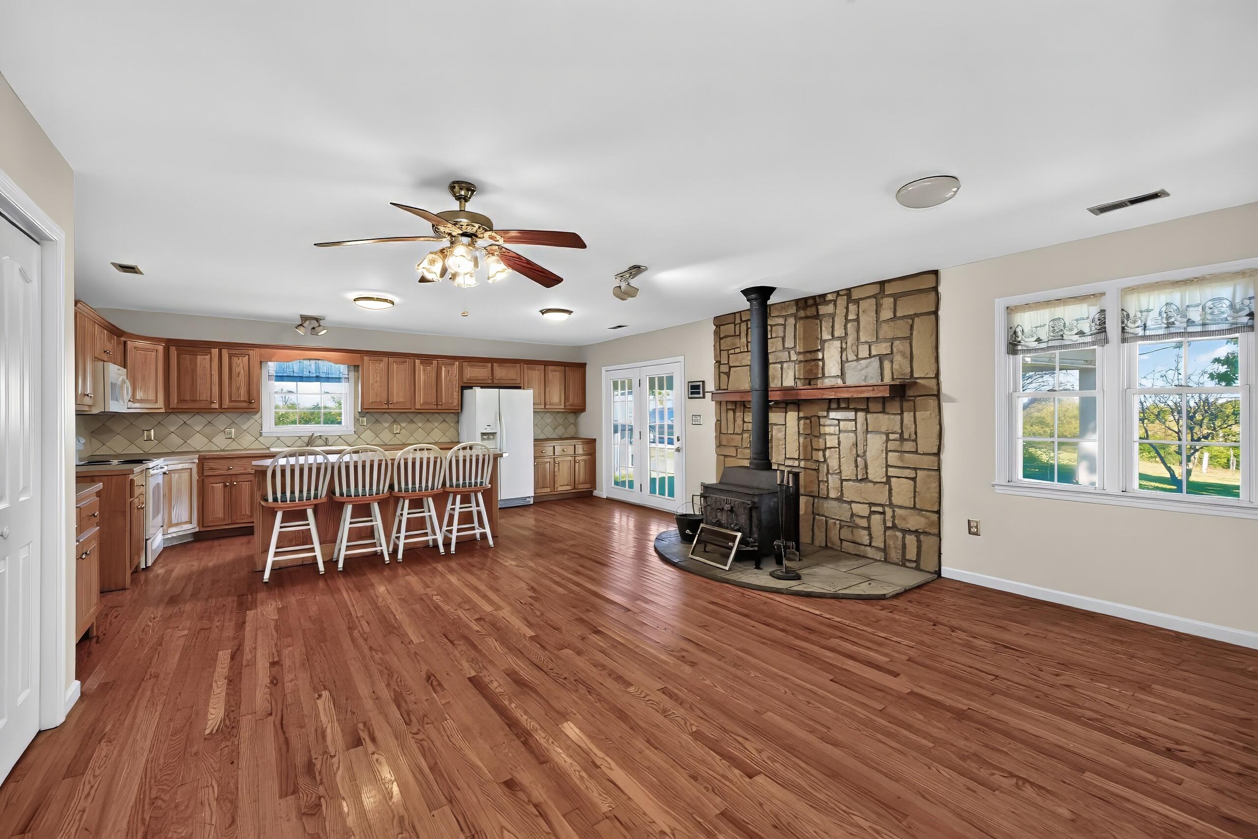 412 Carl Lay Lane Property Photo 24
