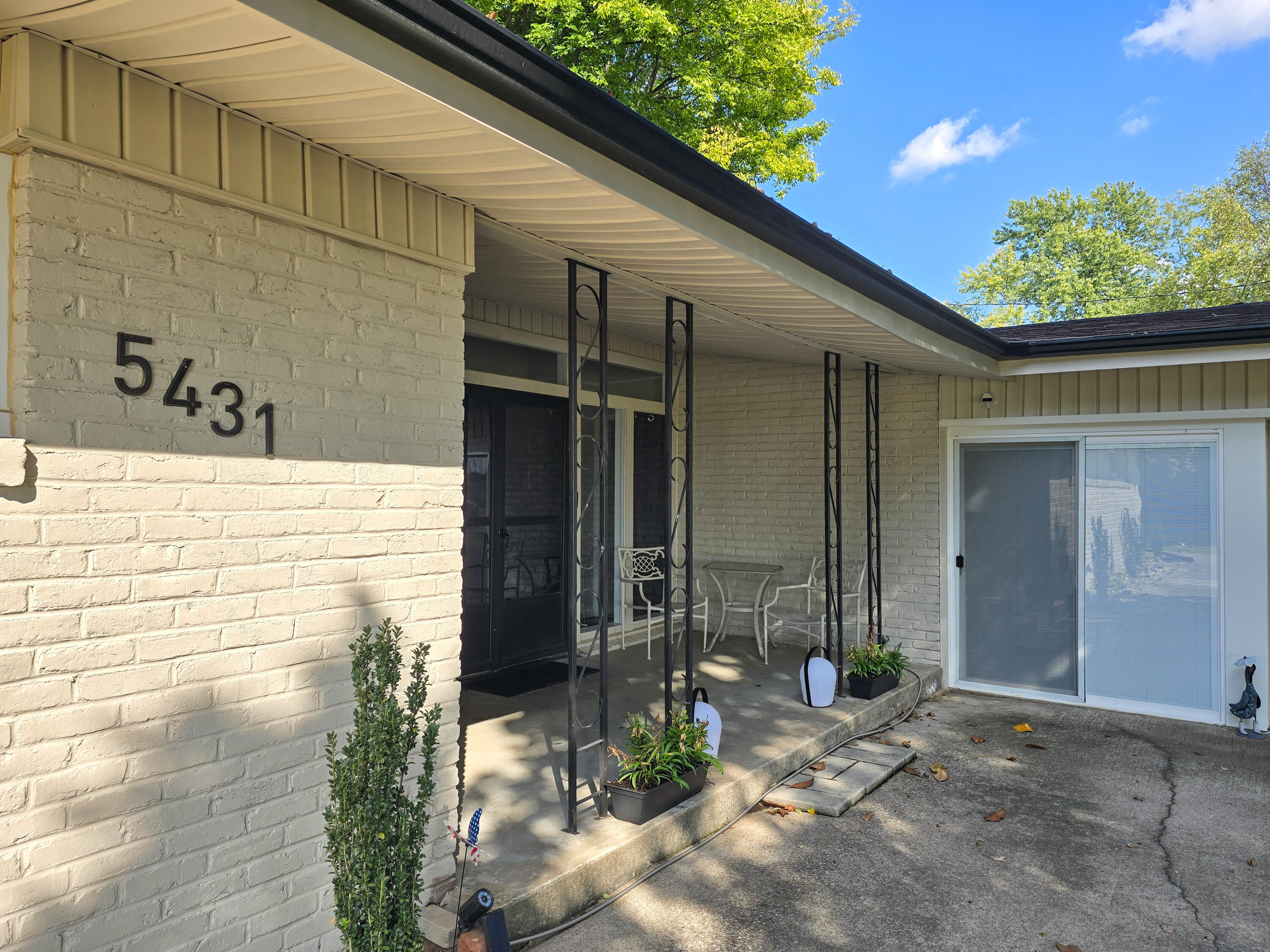 5431 Harris Road Property Photo 4