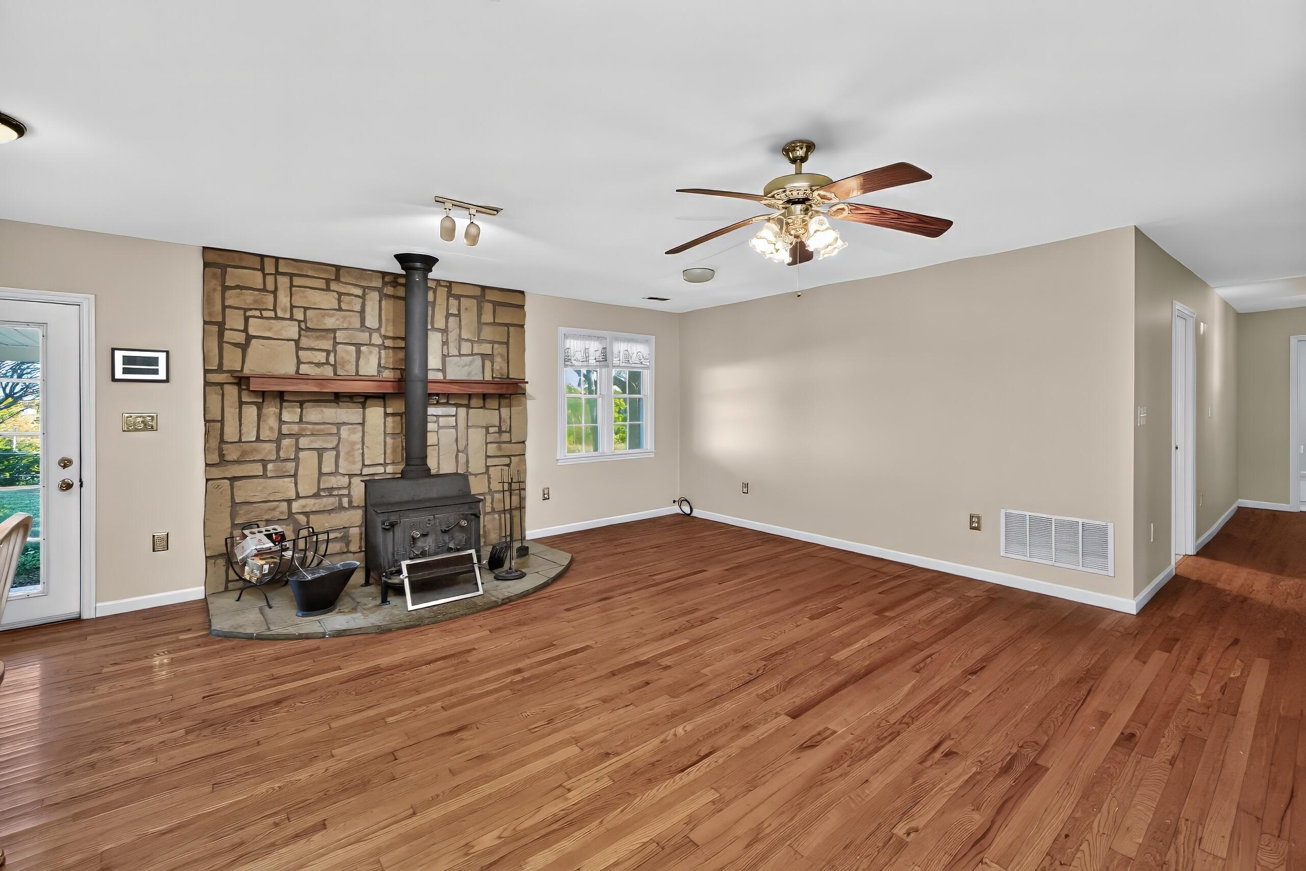 412 Carl Lay Lane Property Photo 27