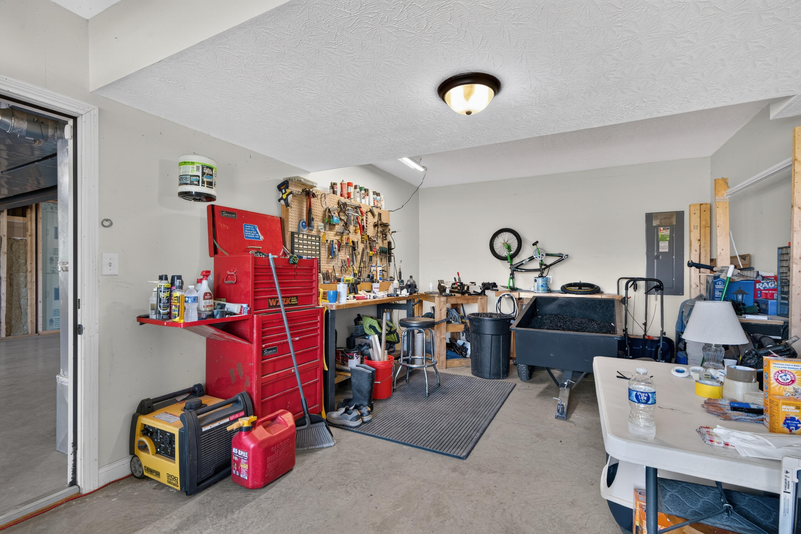 232 Banyan Boulevard Property Photo 28