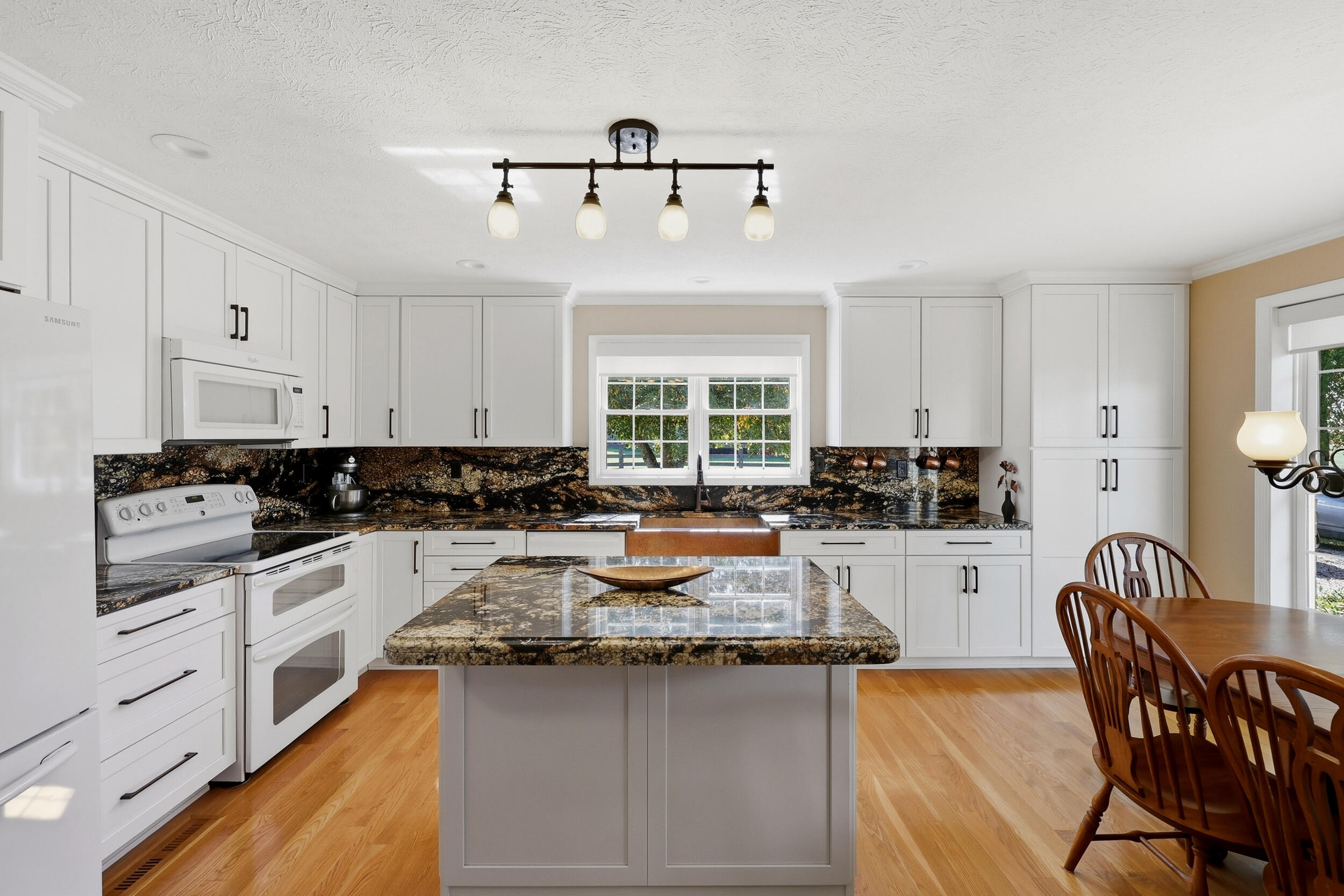 1040 Hick Hardy Road Property Photo 12