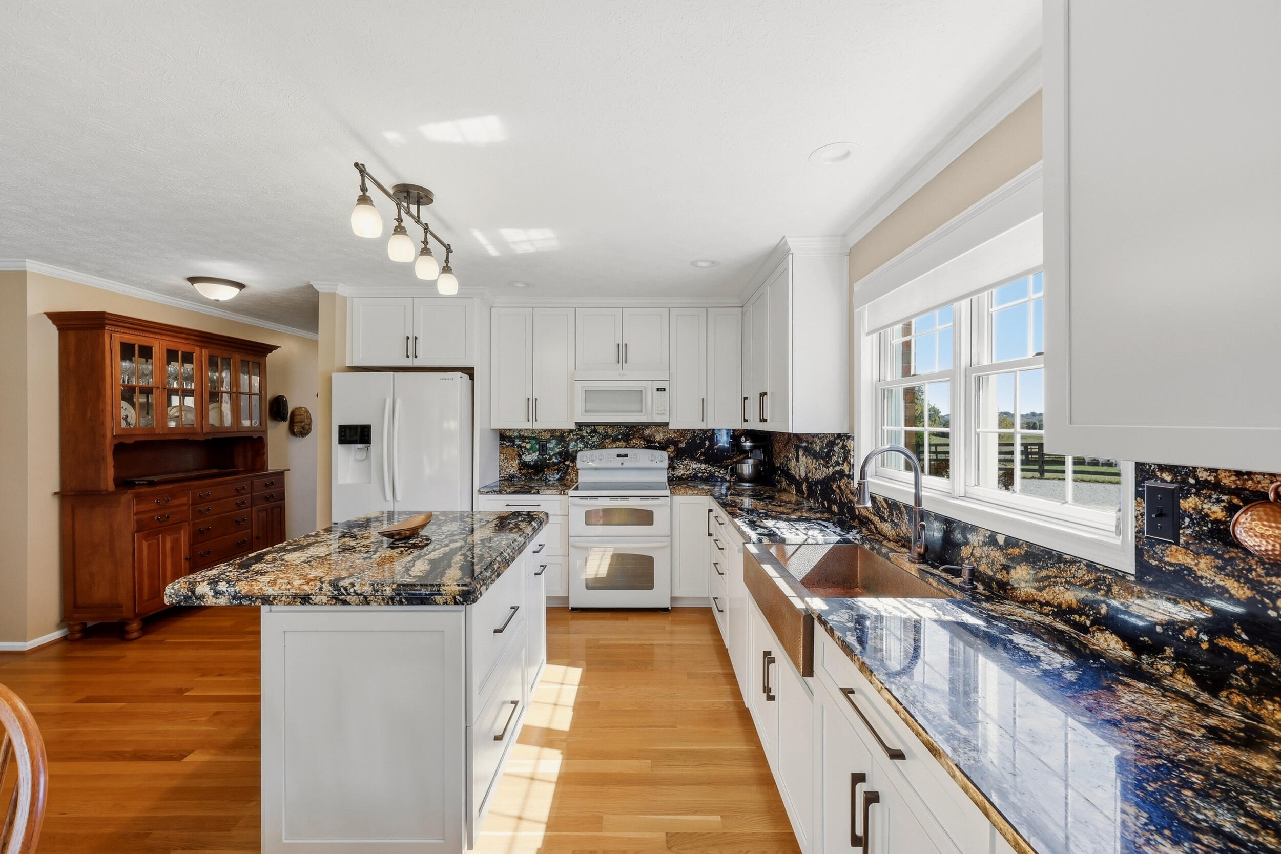 1040 Hick Hardy Road Property Photo 13