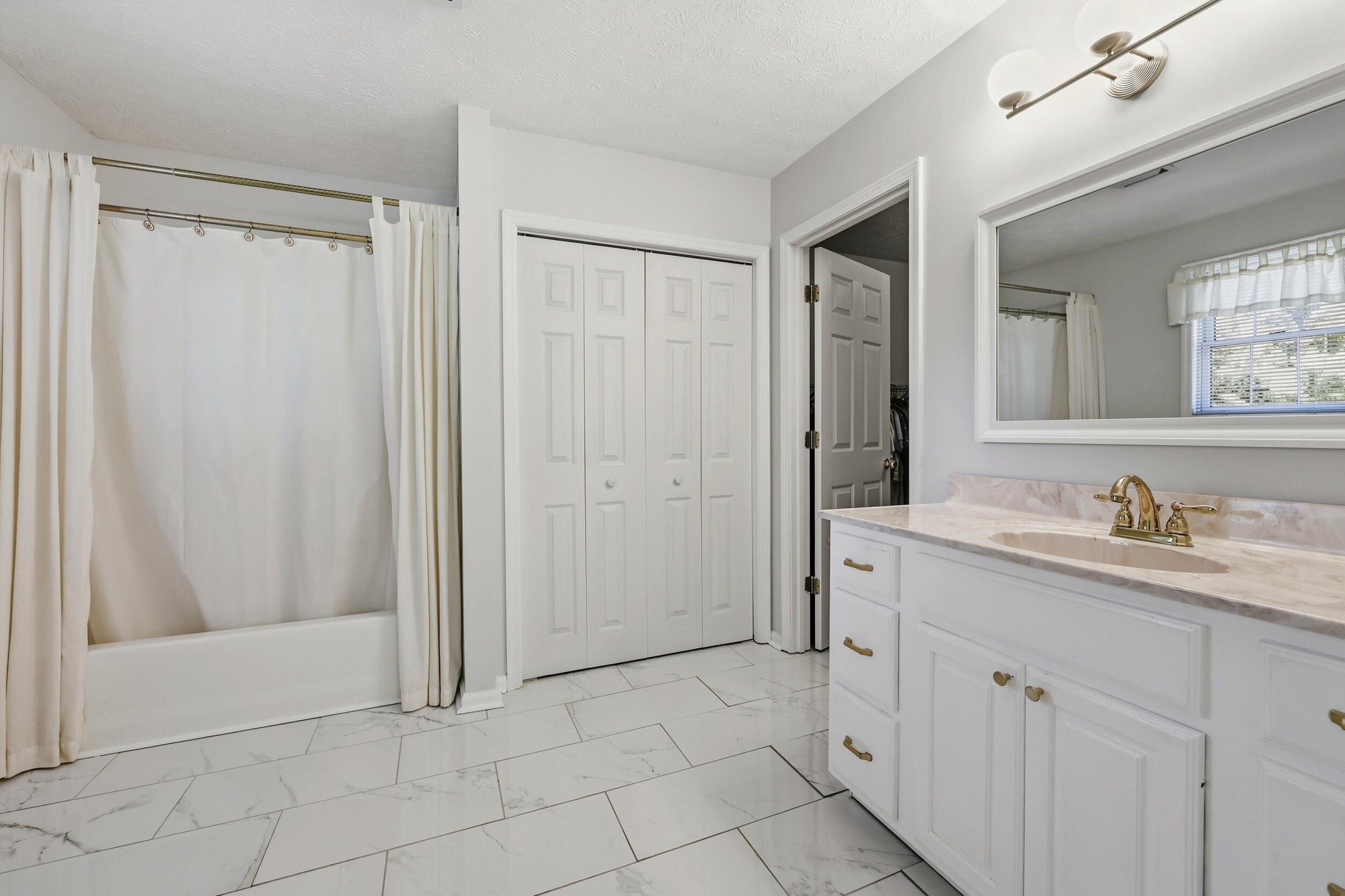 1040 Hick Hardy Road Property Photo 23