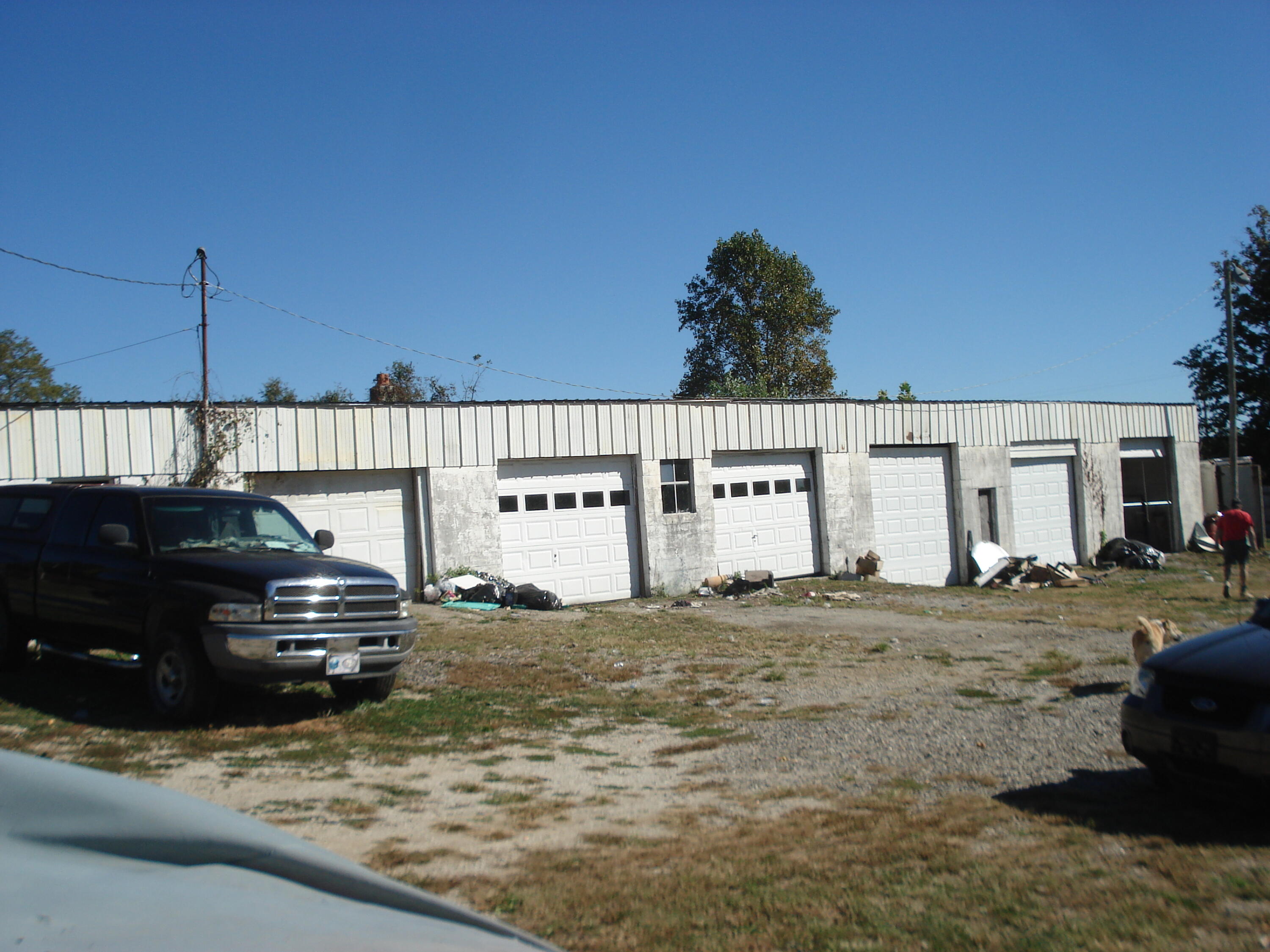 5888 W Ky Highway 36 W Property Photo 1