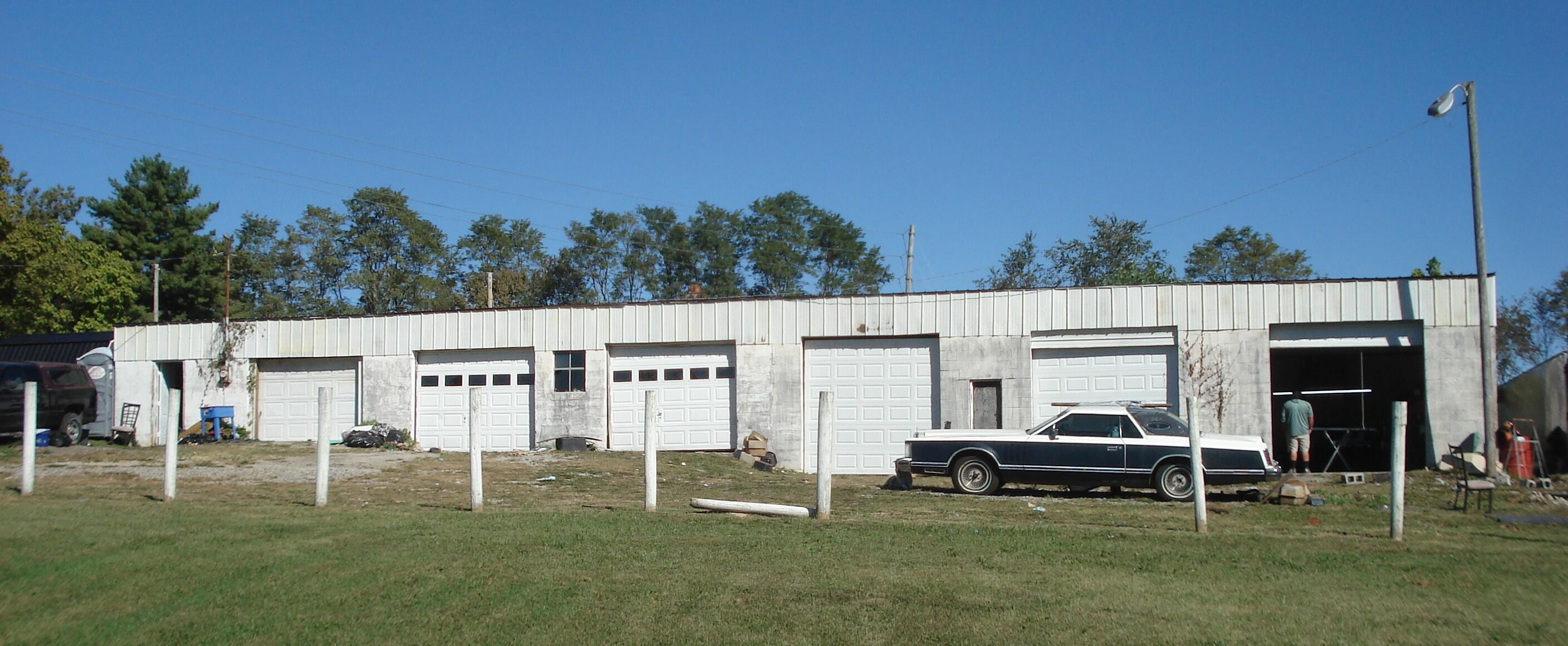 5888 W Ky Highway 36 W Property Photo 2
