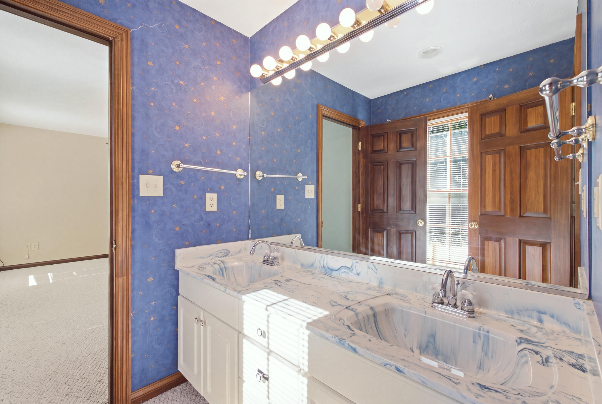 1603 West Lane Property Photo 57