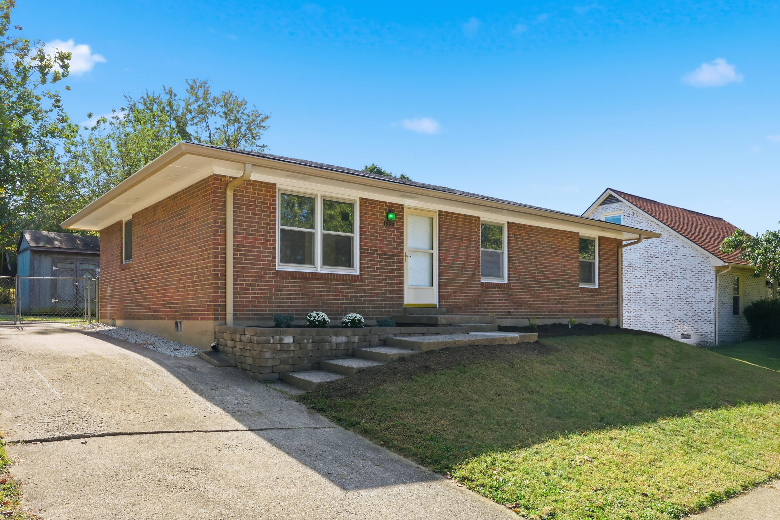 966 Fairhaven Drive Property Photo 2