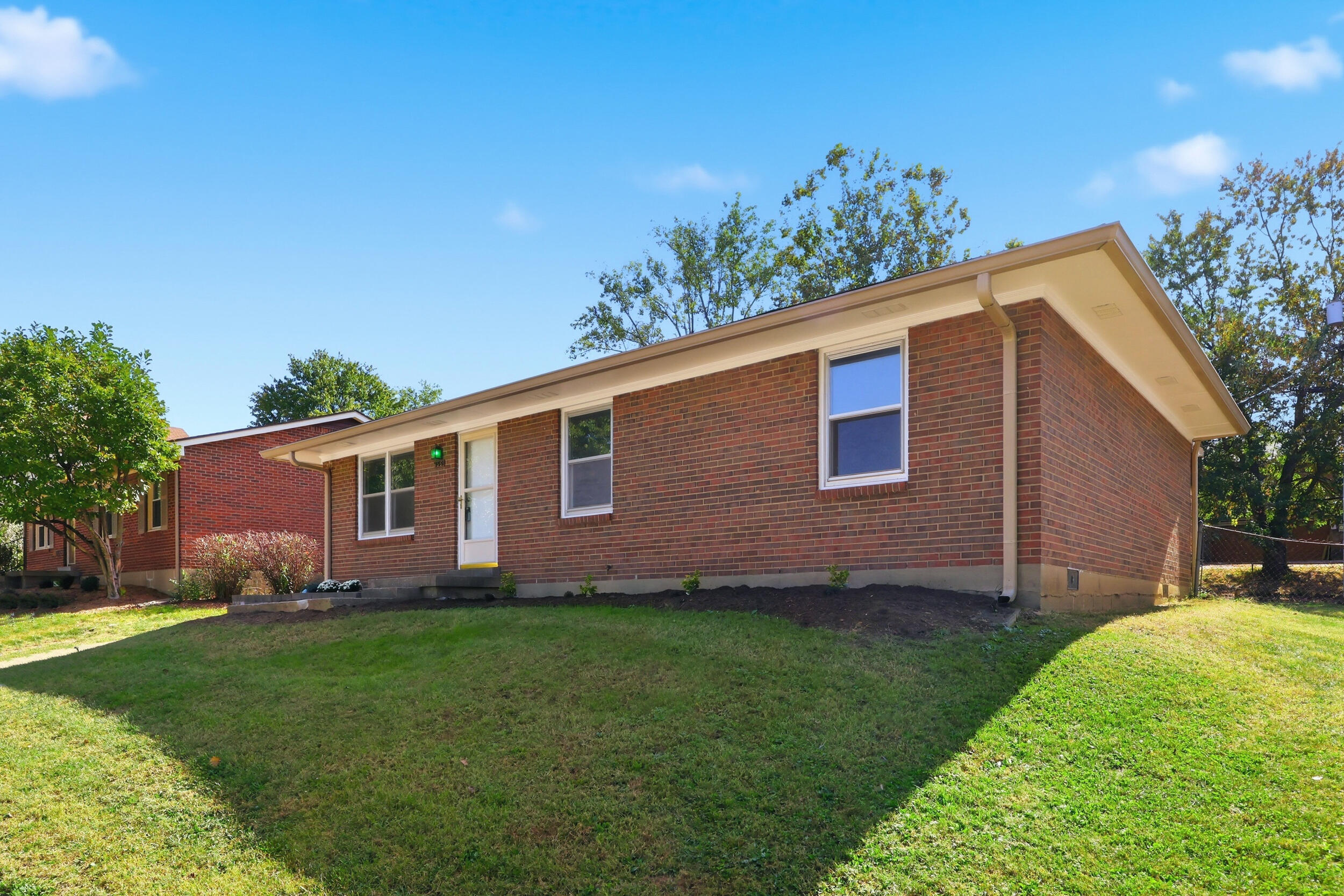 966 Fairhaven Drive Property Photo 3
