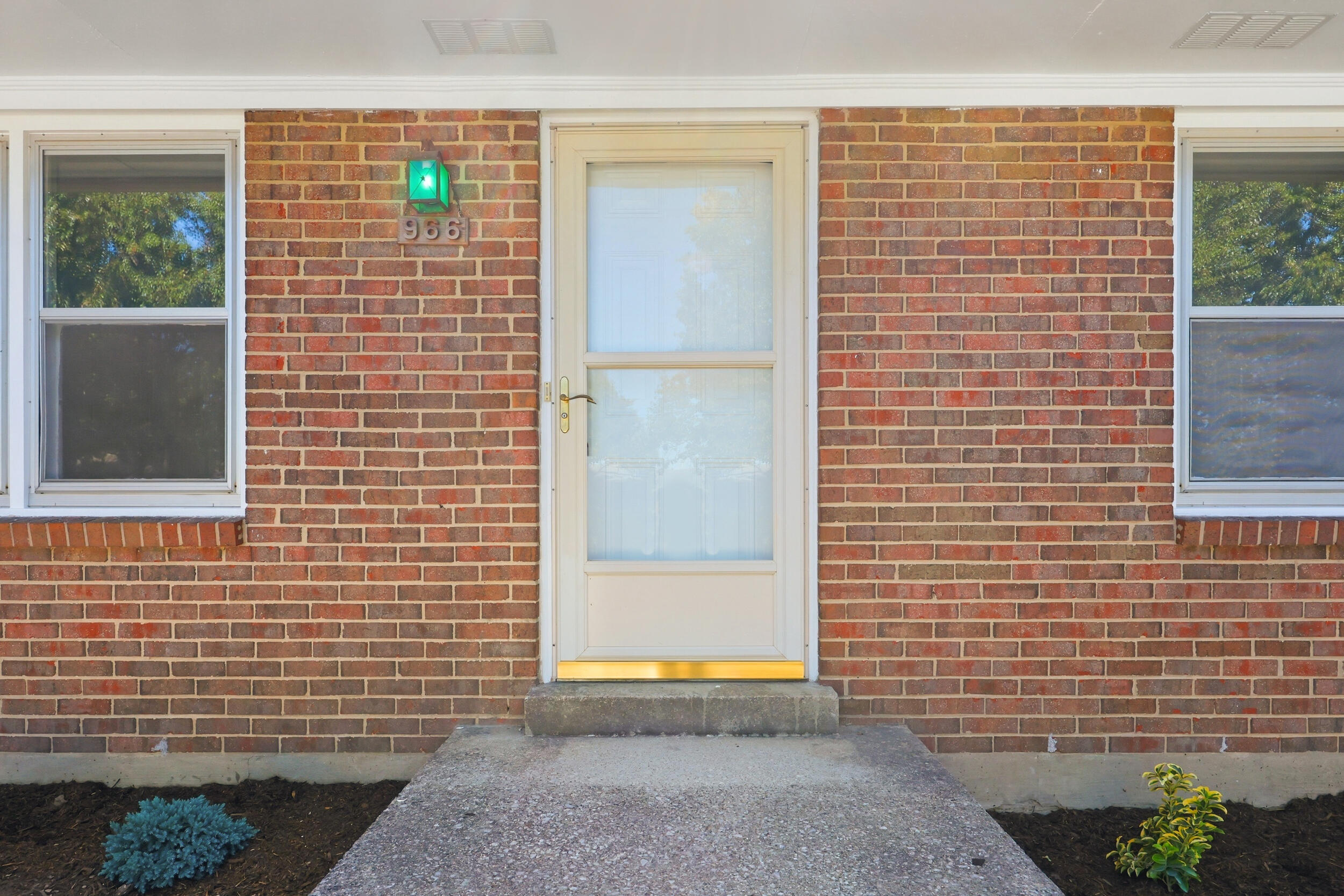 966 Fairhaven Drive Property Photo 4
