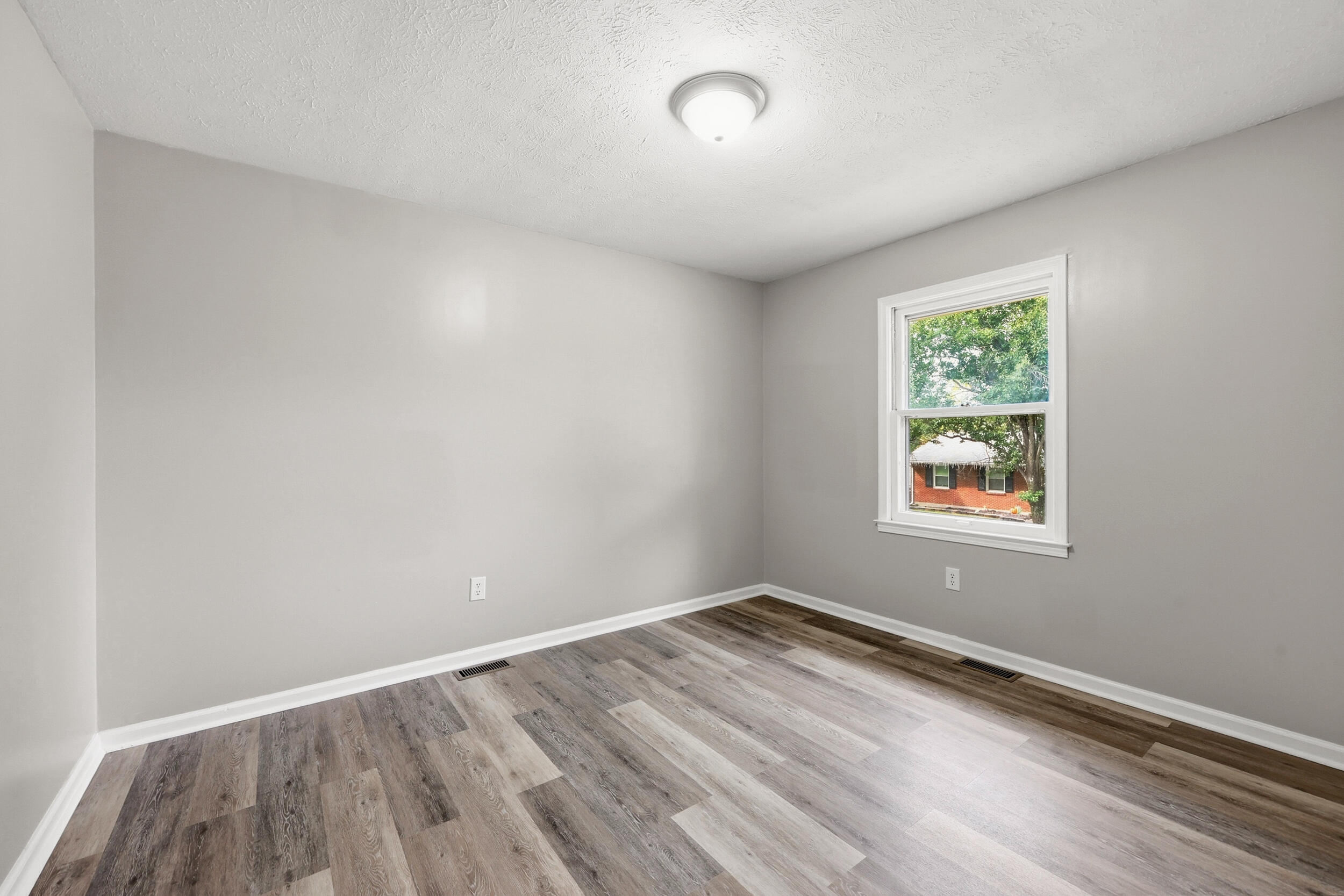 966 Fairhaven Drive Property Photo 15